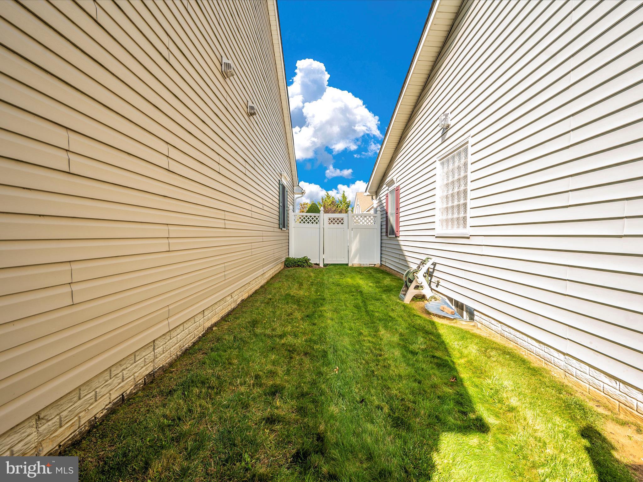 207 Smithfield DRIVE