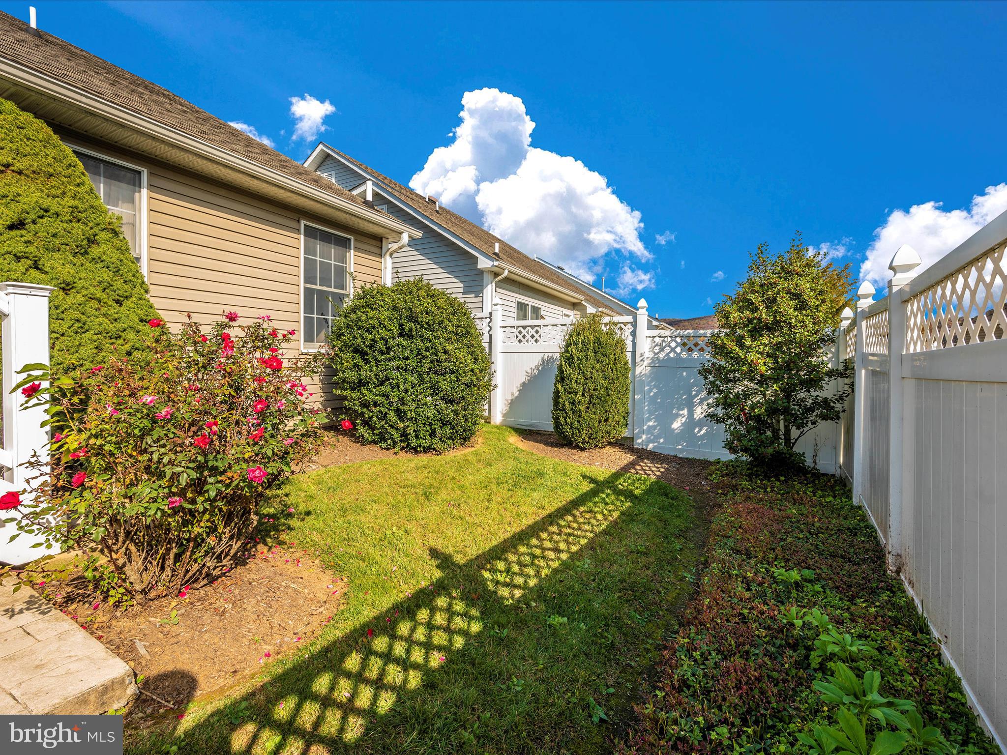 207 Smithfield DRIVE