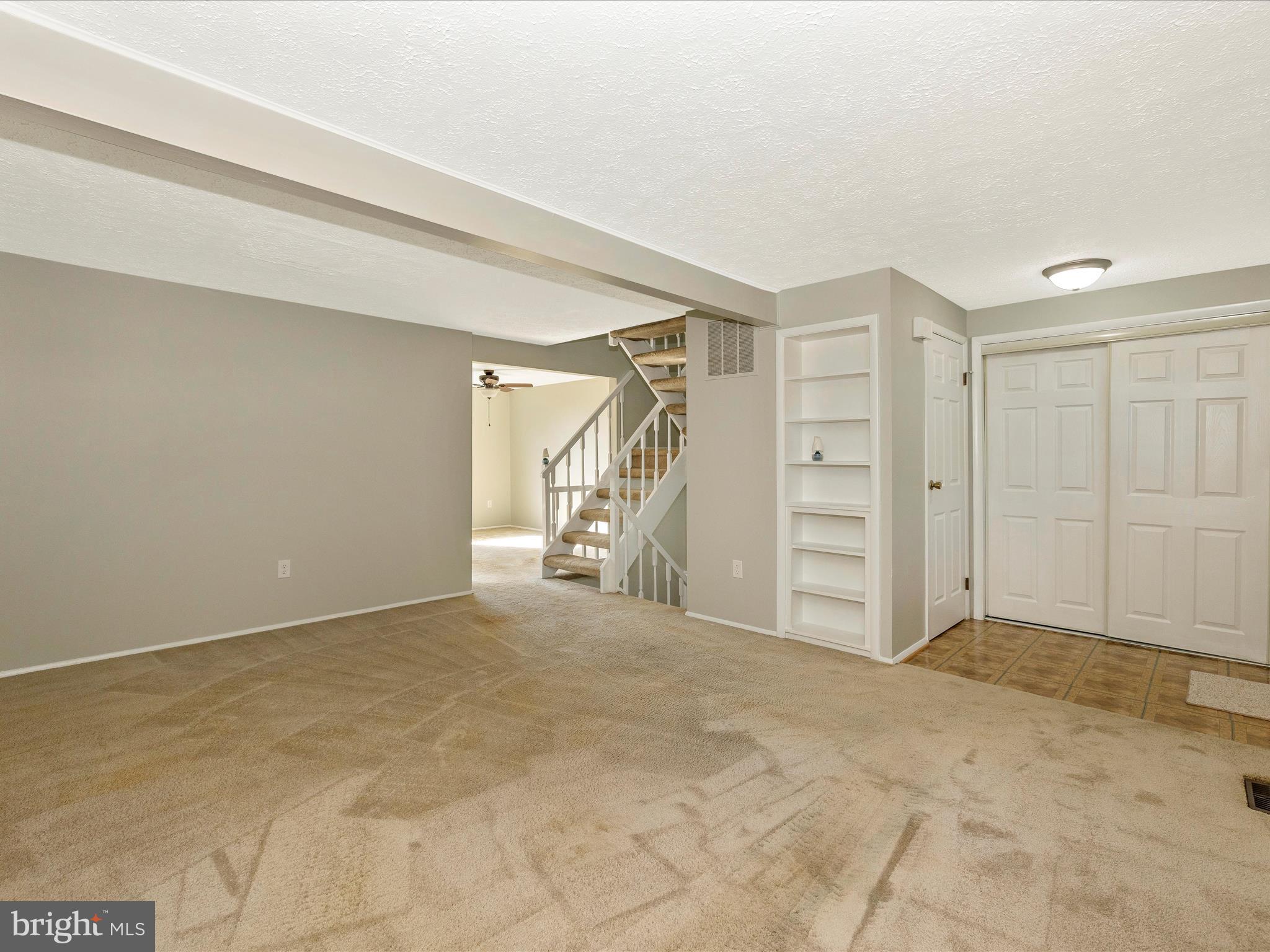 1728 Springfield LANE
