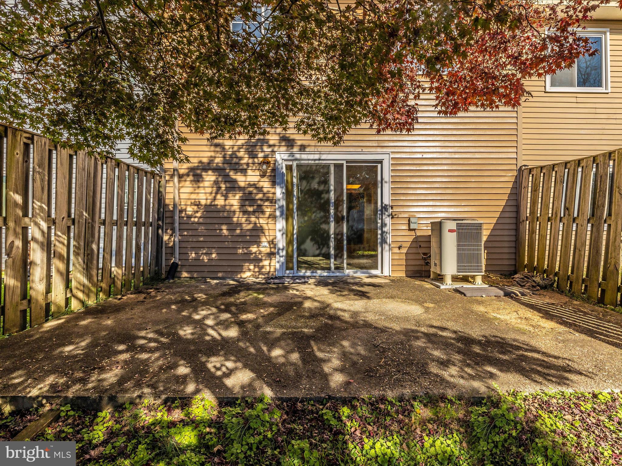 1728 Springfield LANE