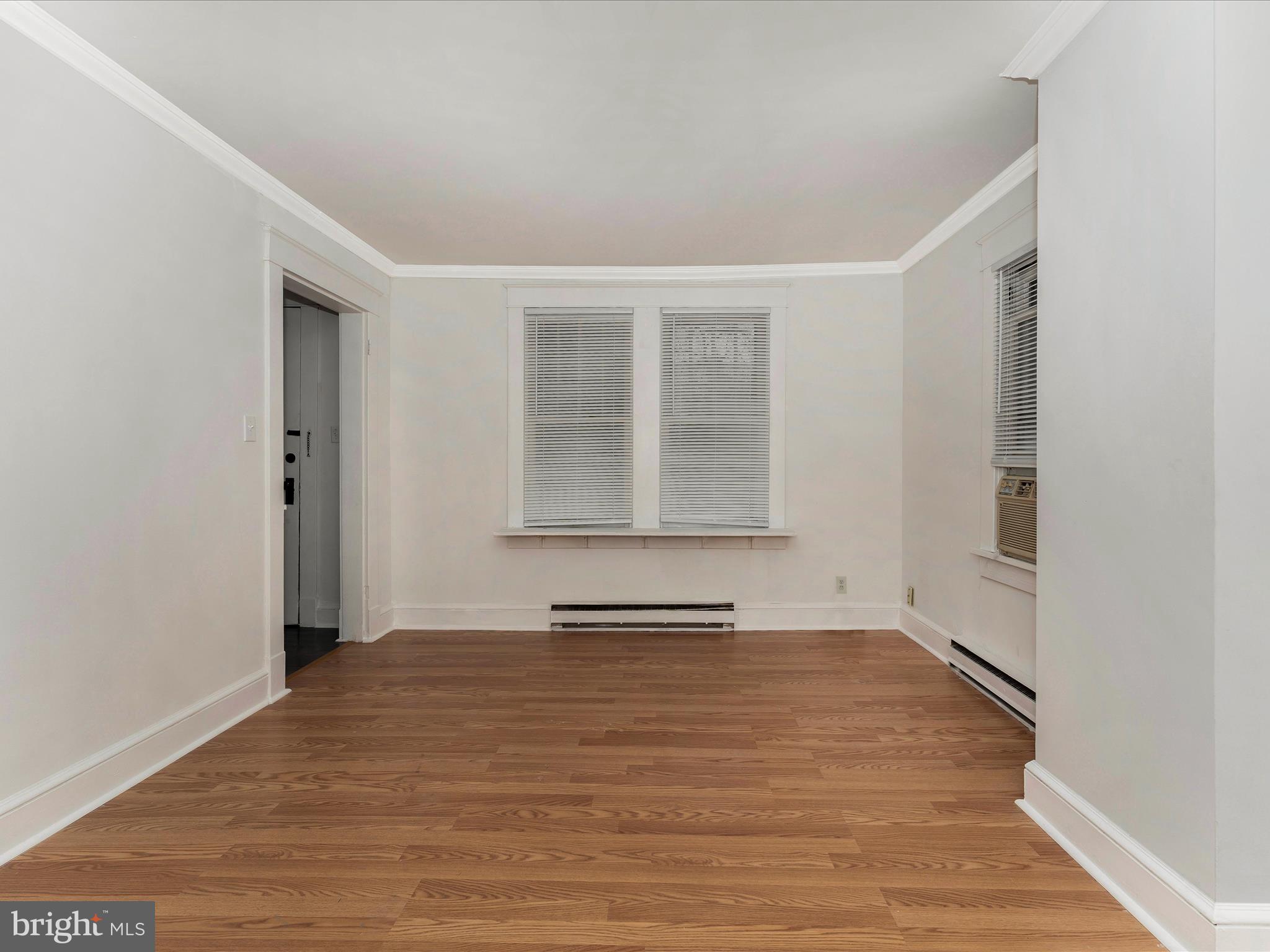 307 W Potomac STREET