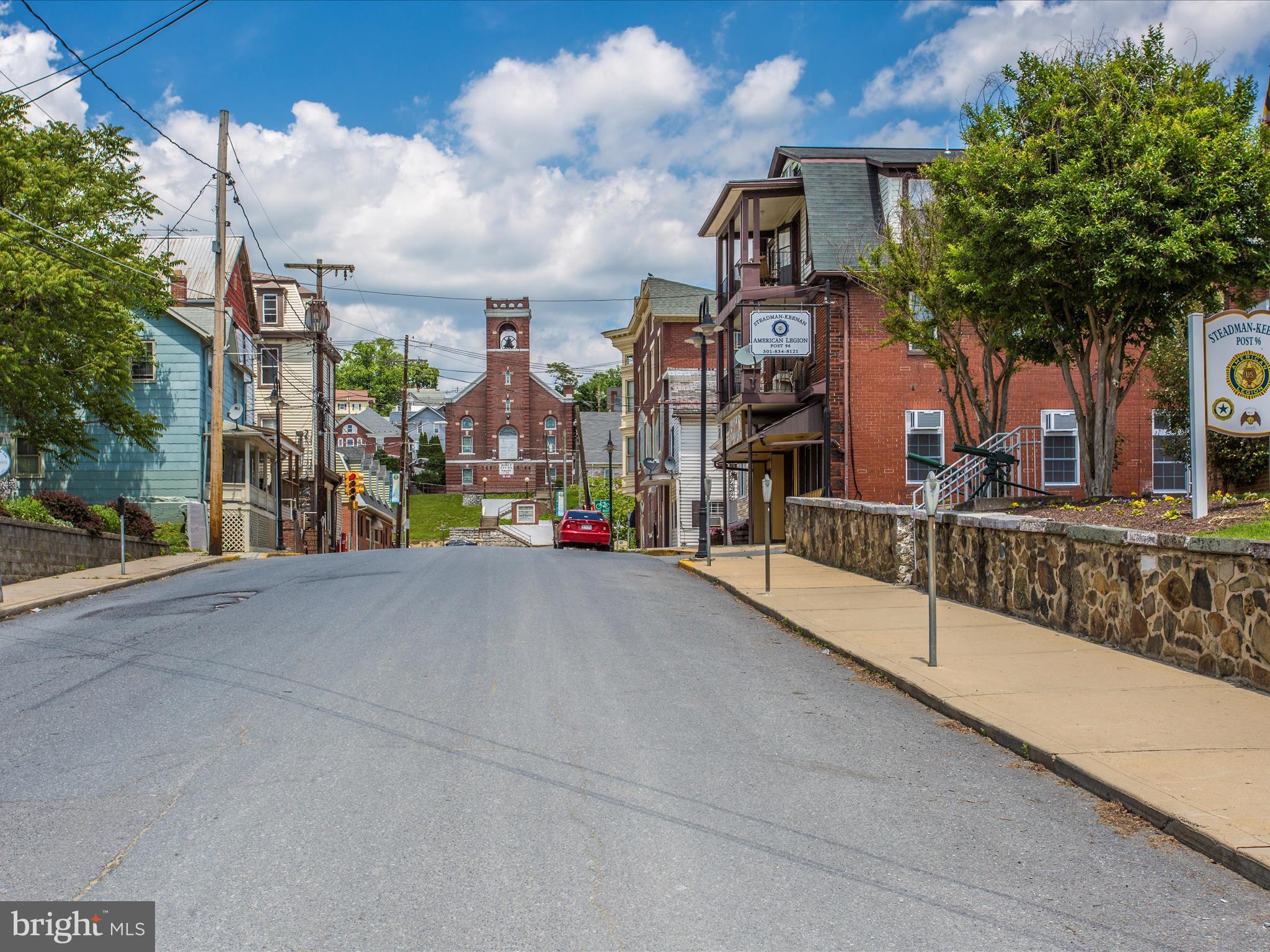 307 W Potomac STREET