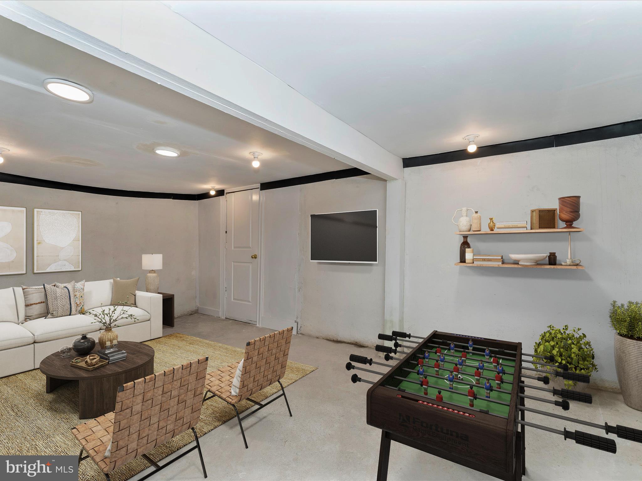 307 W Potomac STREET