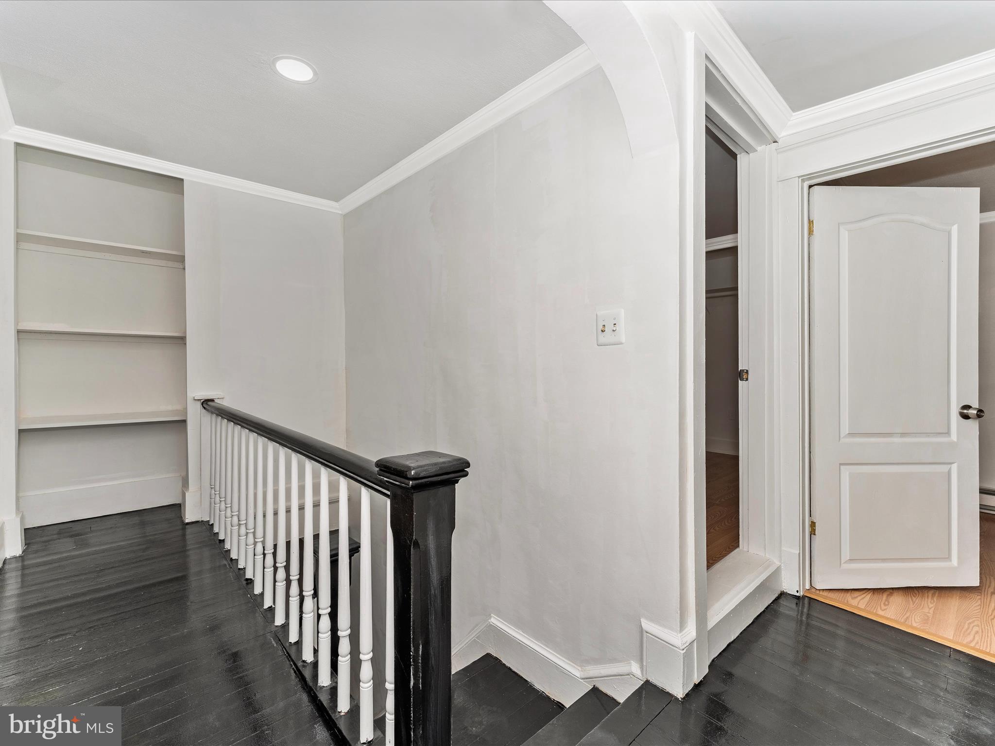 307 W Potomac STREET