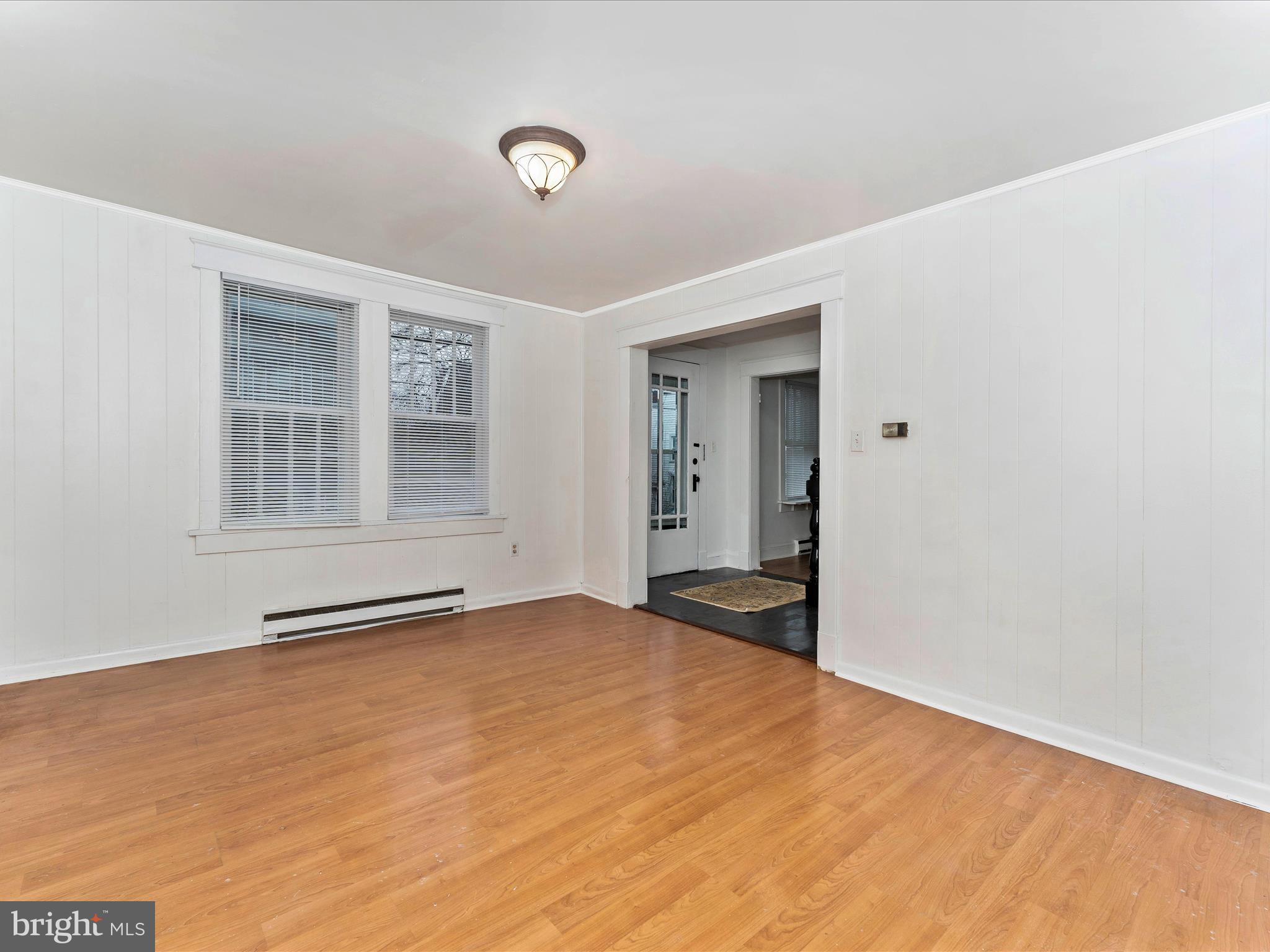 307 W Potomac STREET