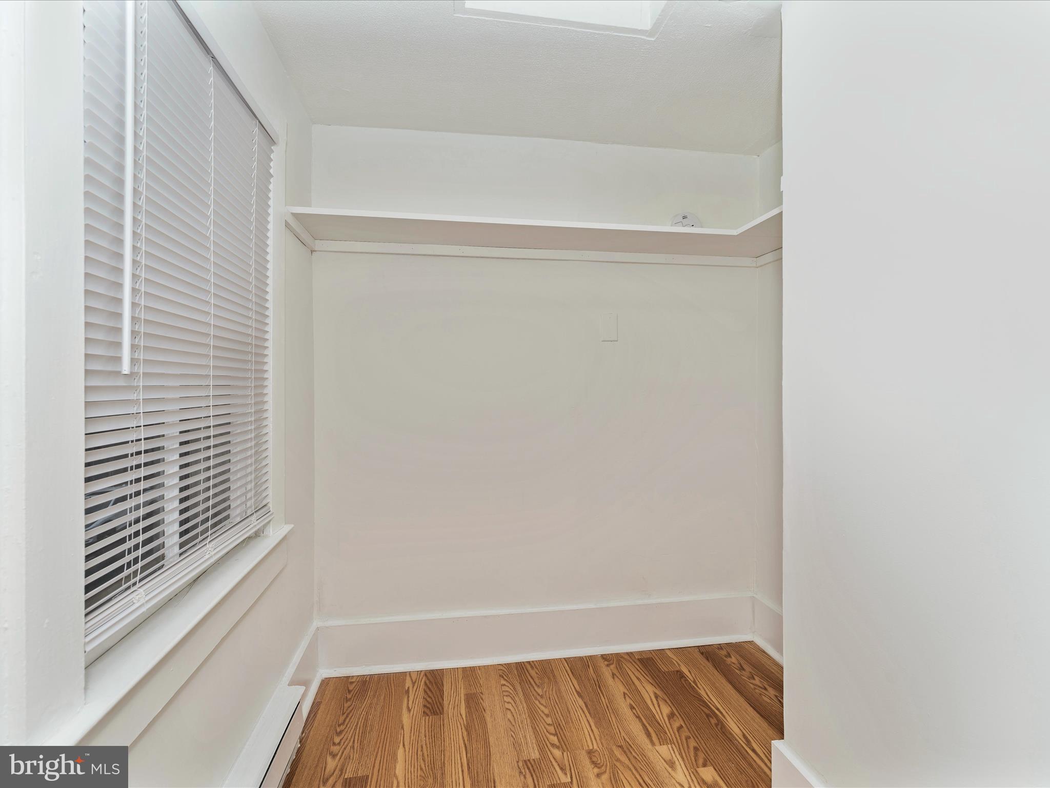 307 W Potomac STREET