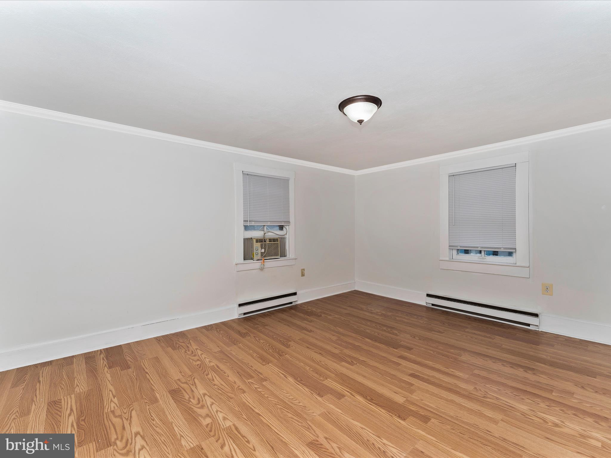 307 W Potomac STREET