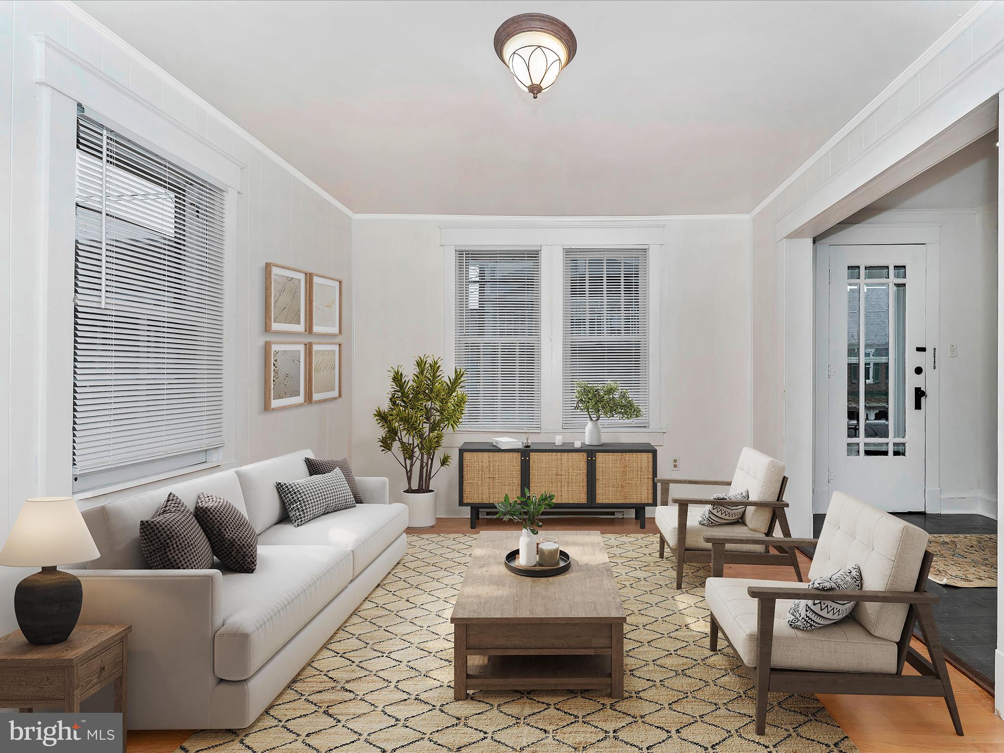 307 W Potomac STREET