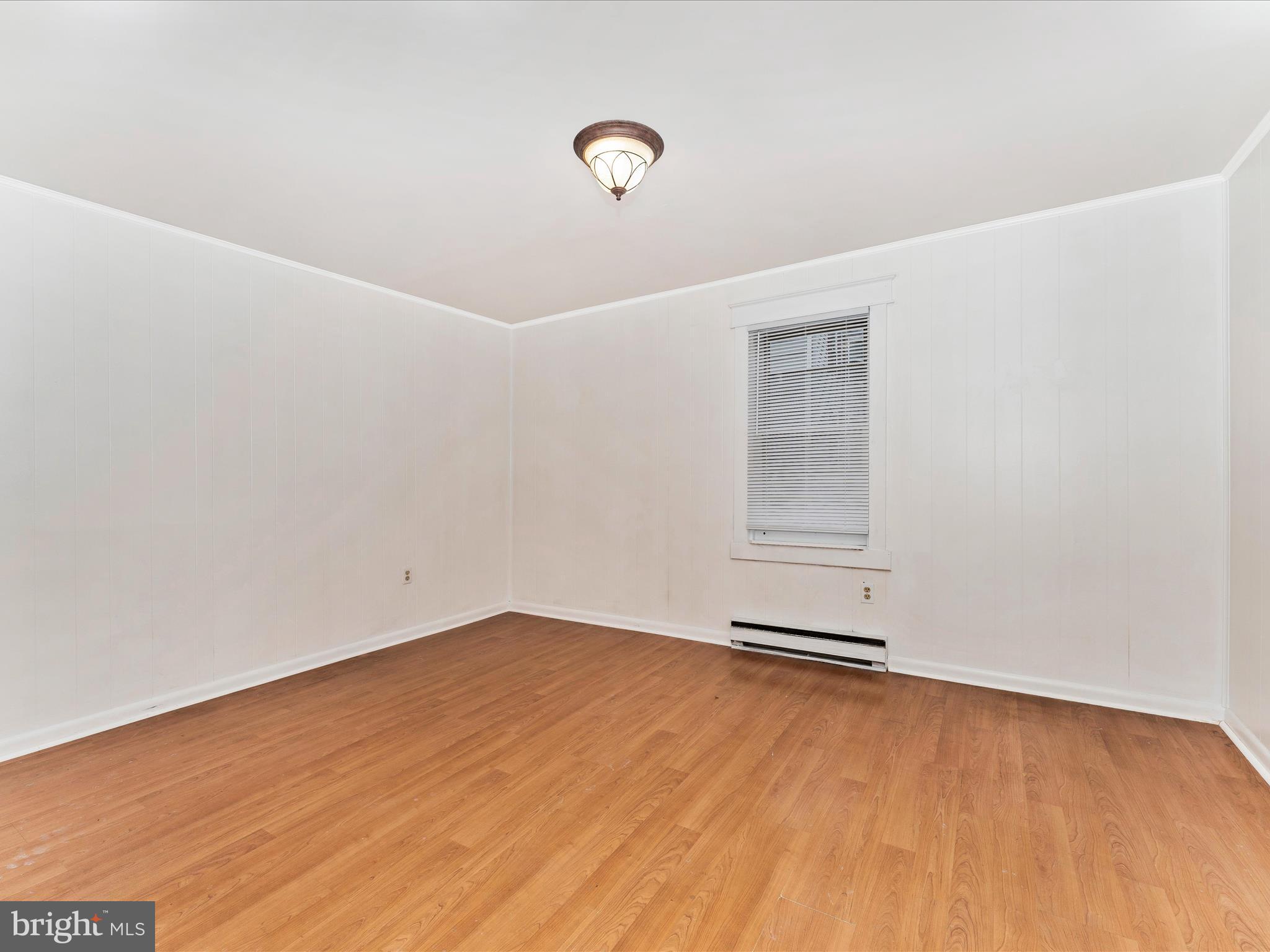 307 W Potomac STREET