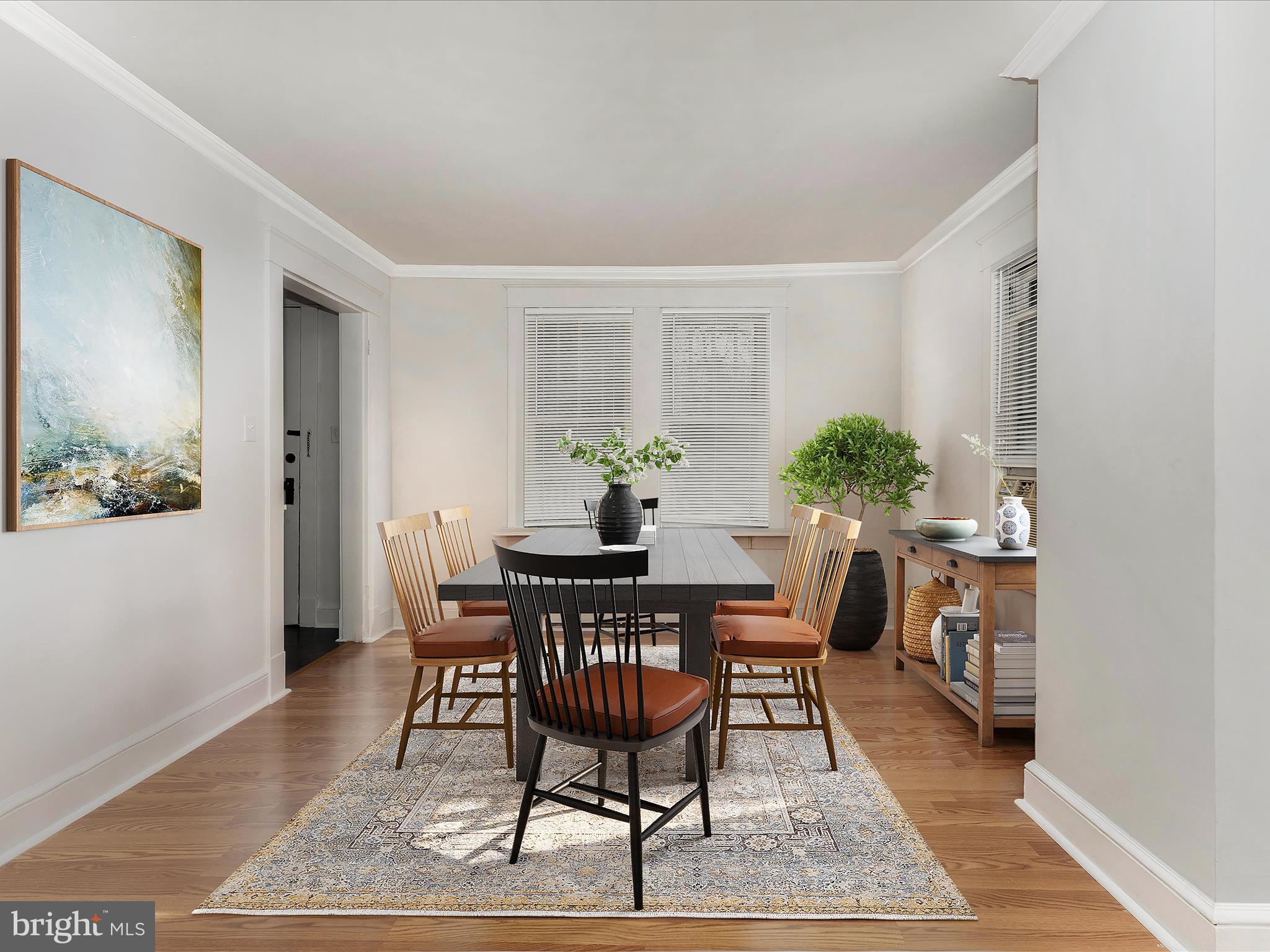 307 W Potomac STREET