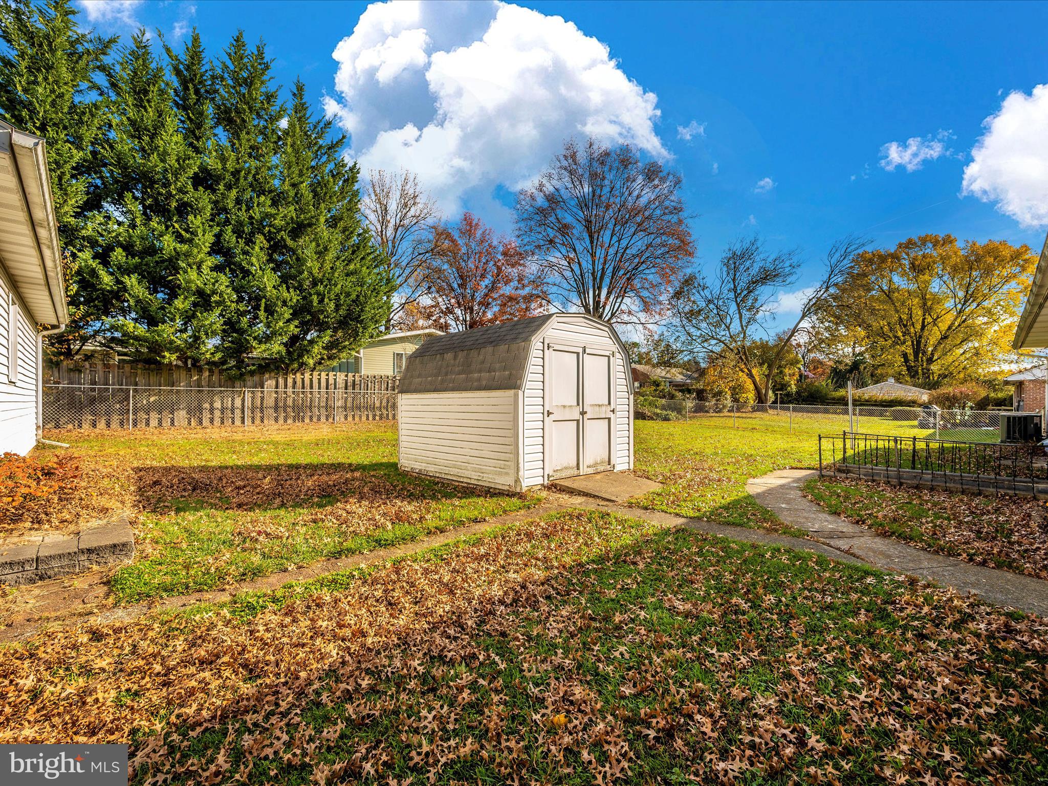 1 Locust BOULEVARD