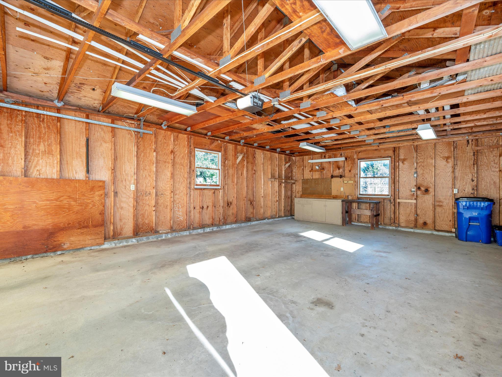 1 Locust BOULEVARD
