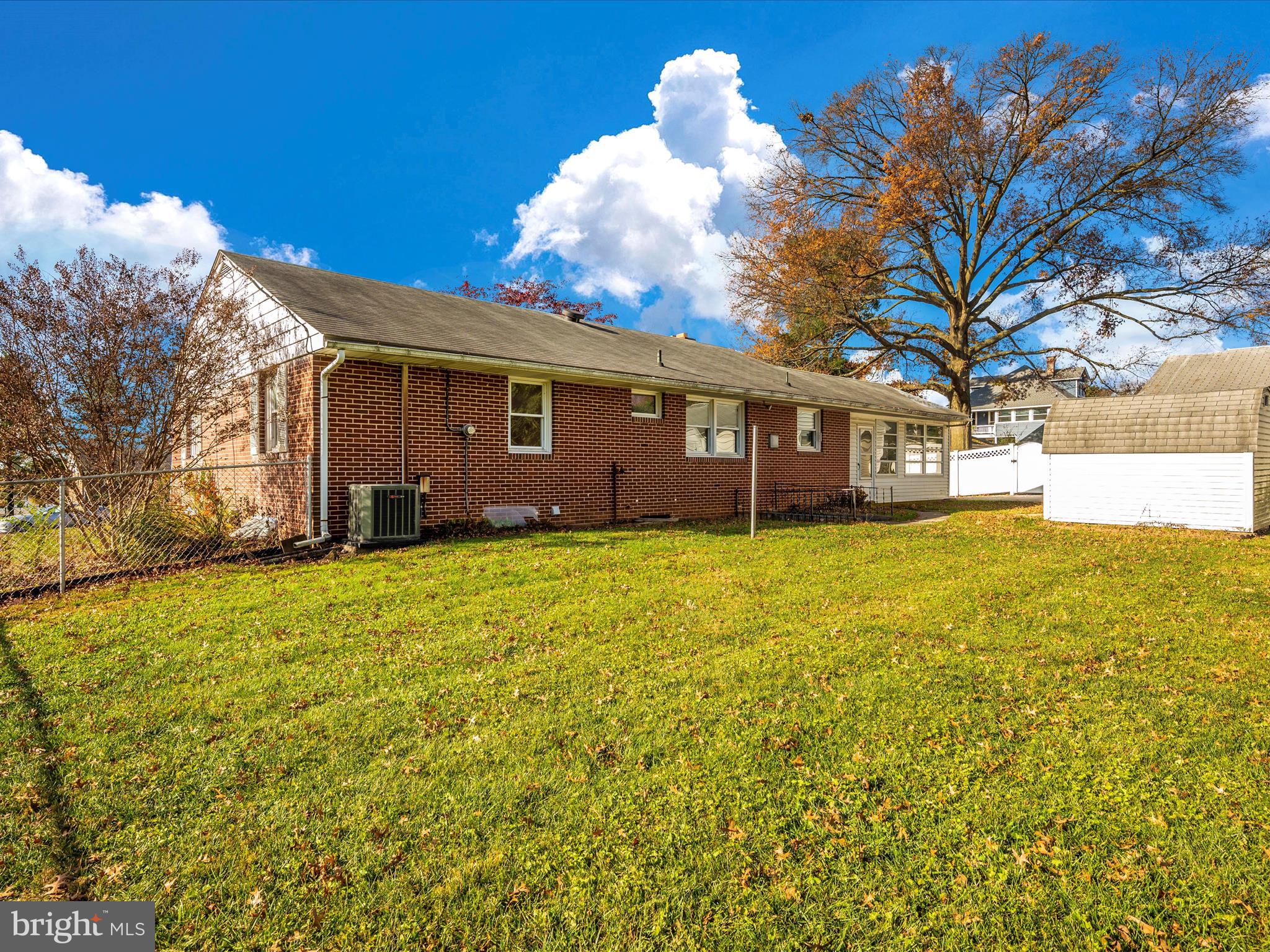1 Locust BOULEVARD