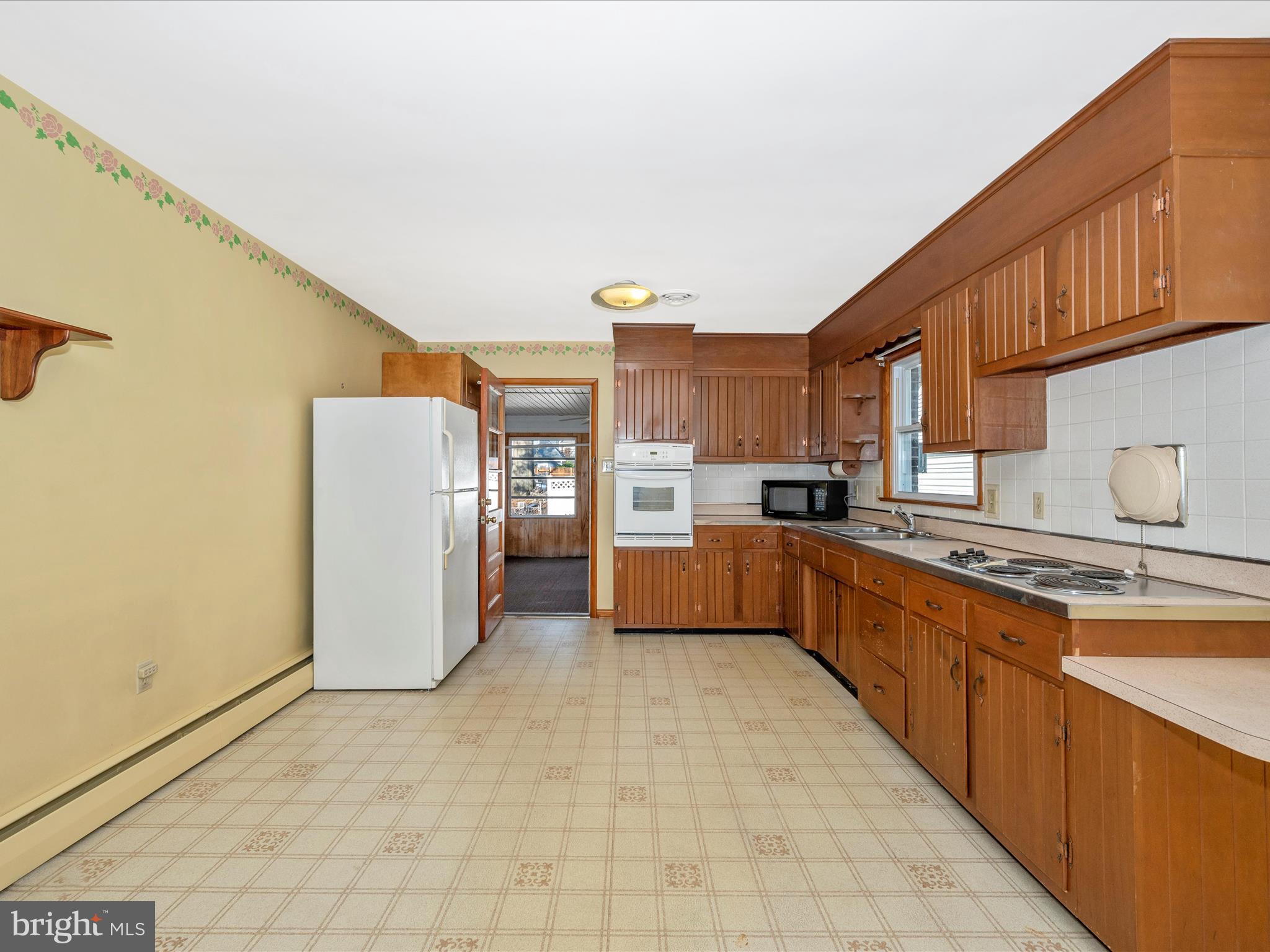 1 Locust BOULEVARD