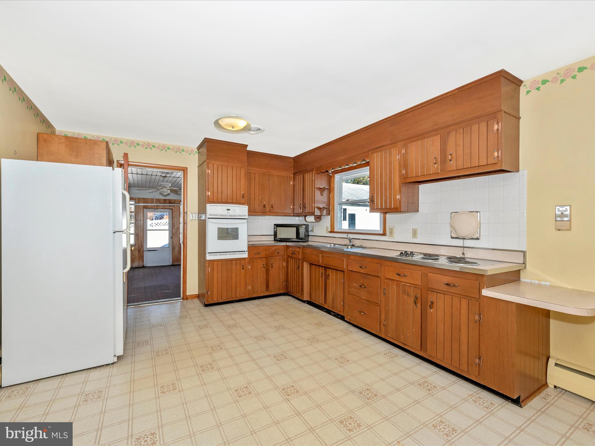1 Locust BOULEVARD
