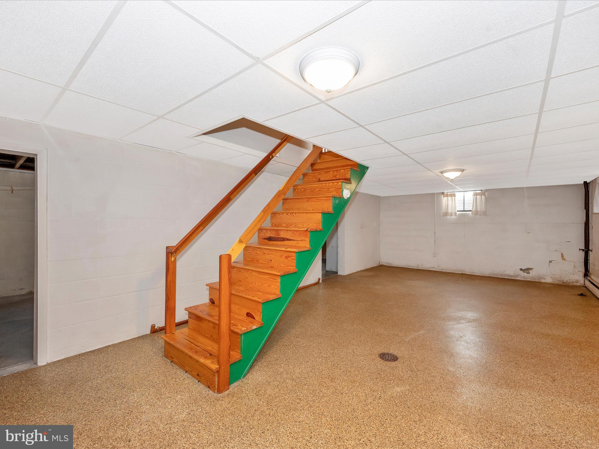 1 Locust BOULEVARD