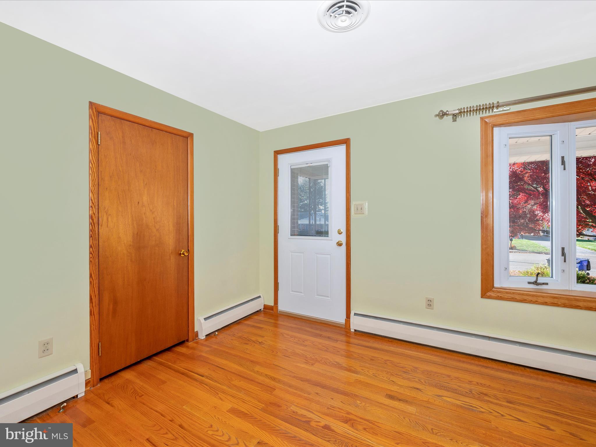 1 Locust BOULEVARD