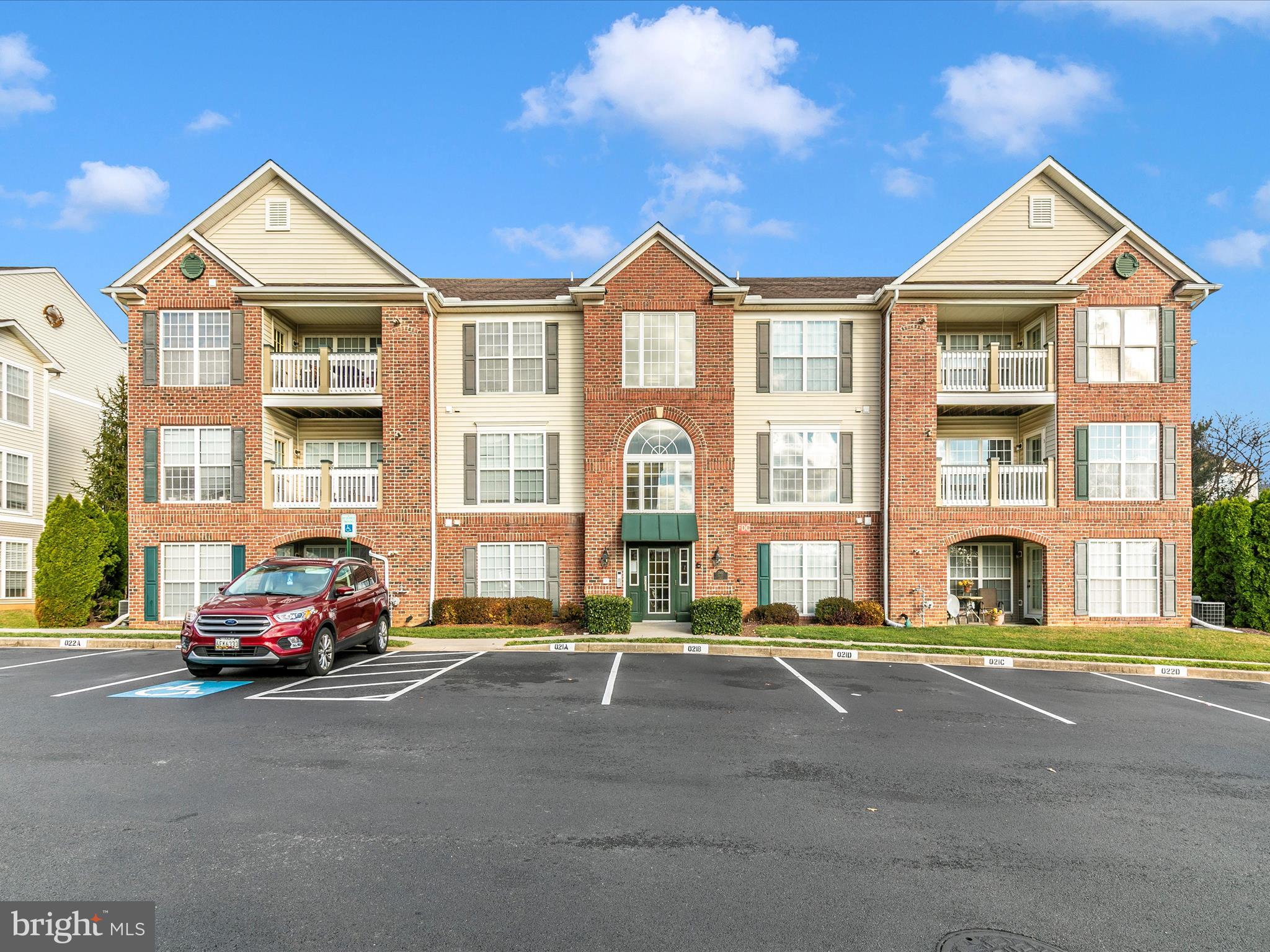 2502 Shelley CIRCLE Unit: 2 2D