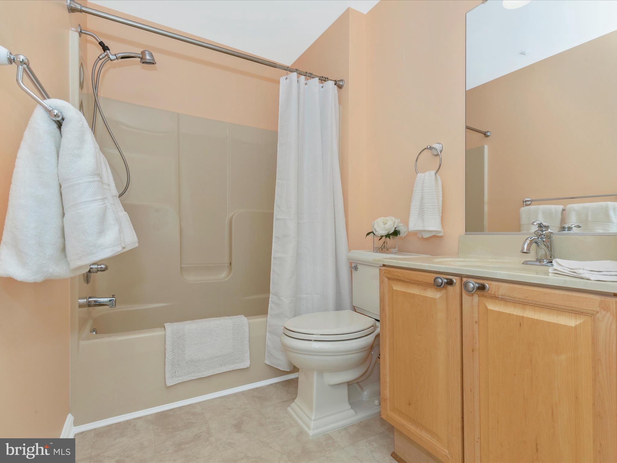 2502 Shelley CIRCLE Unit: 2 2D
