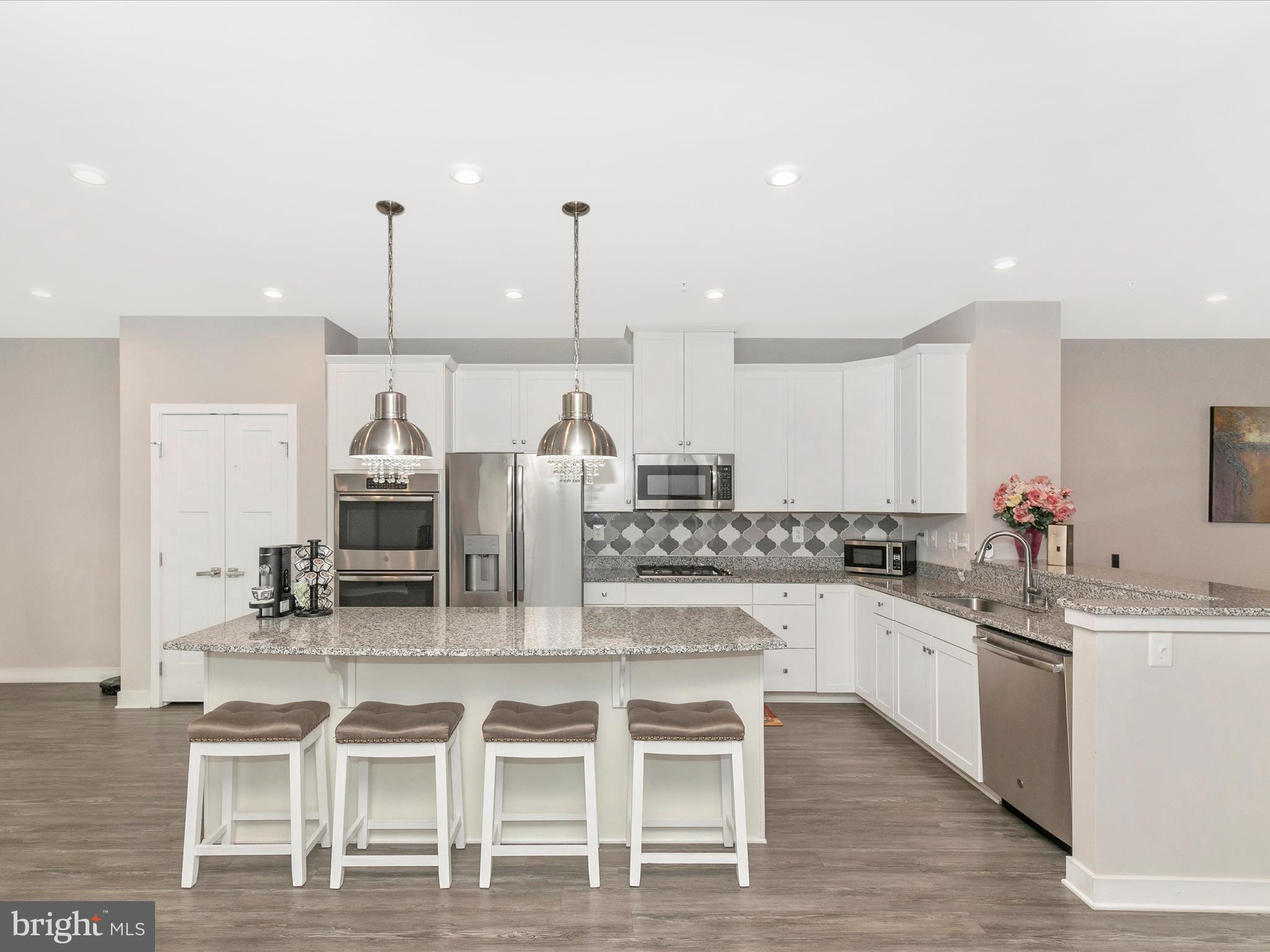 4798 Hiteshow DRIVE