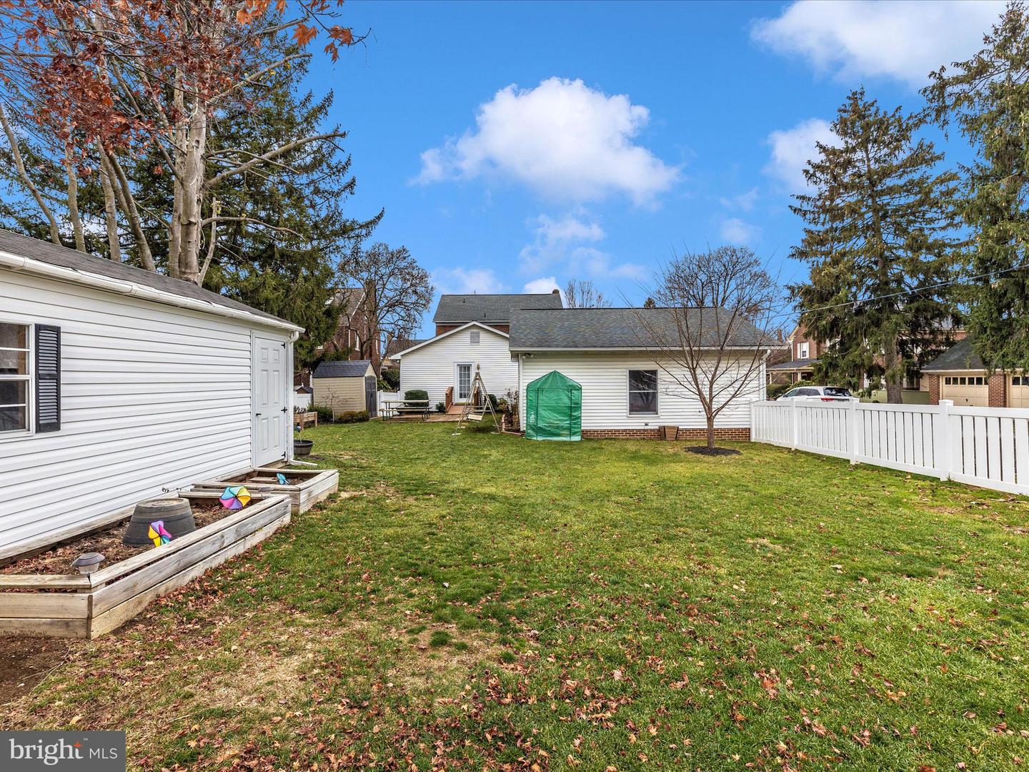 601 Fairview AVENUE