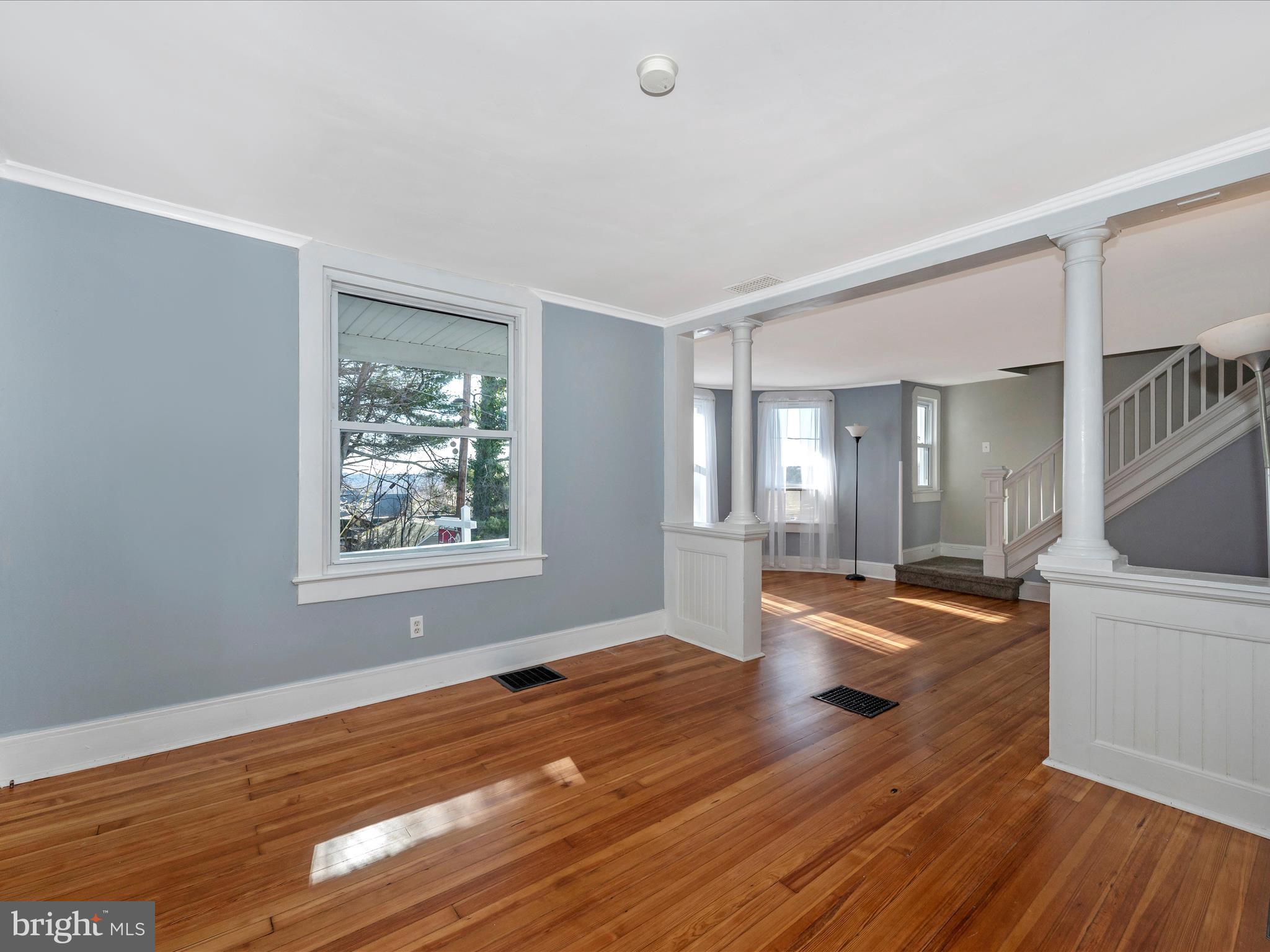 203 N Dayton Ave N