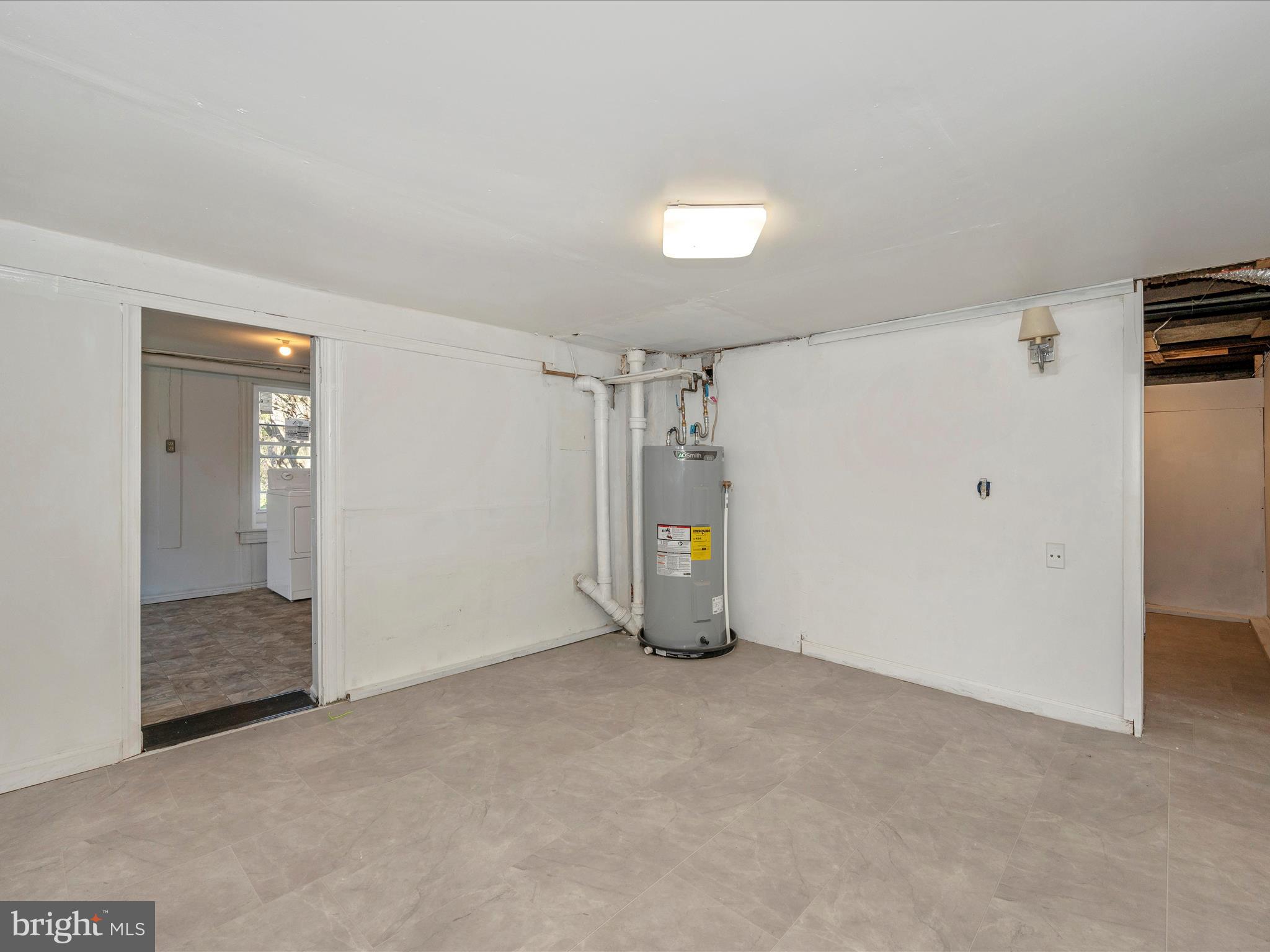 203 N Dayton Ave N