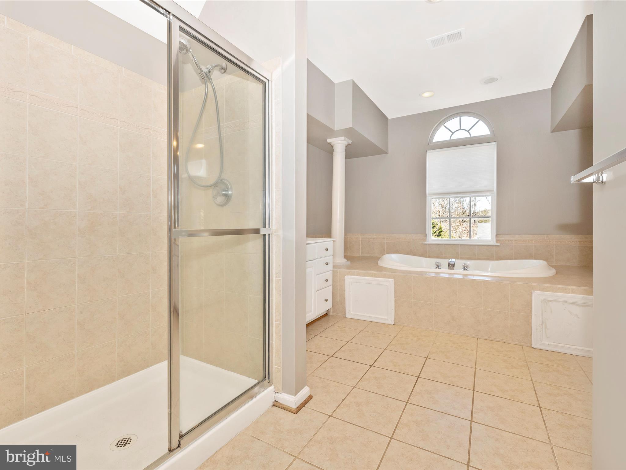 4090 Carrick Ct