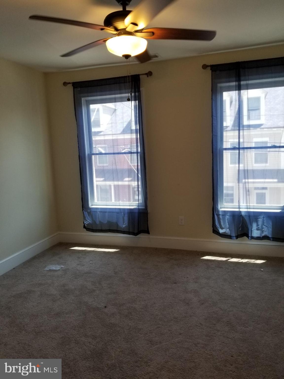 27 E 5th St