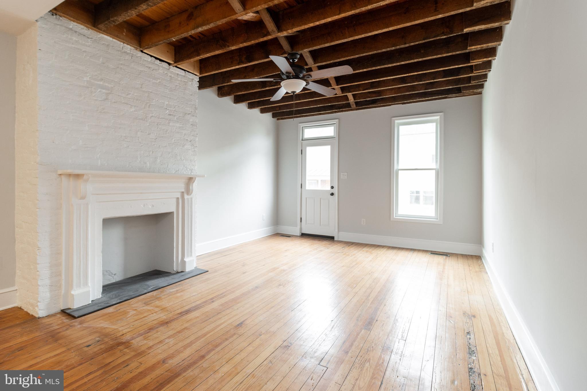 27 E 5th St