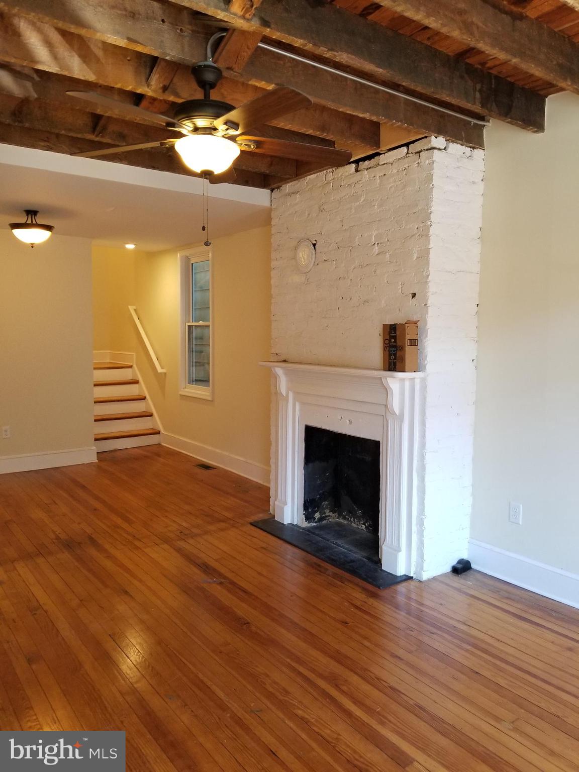 27 E 5th St