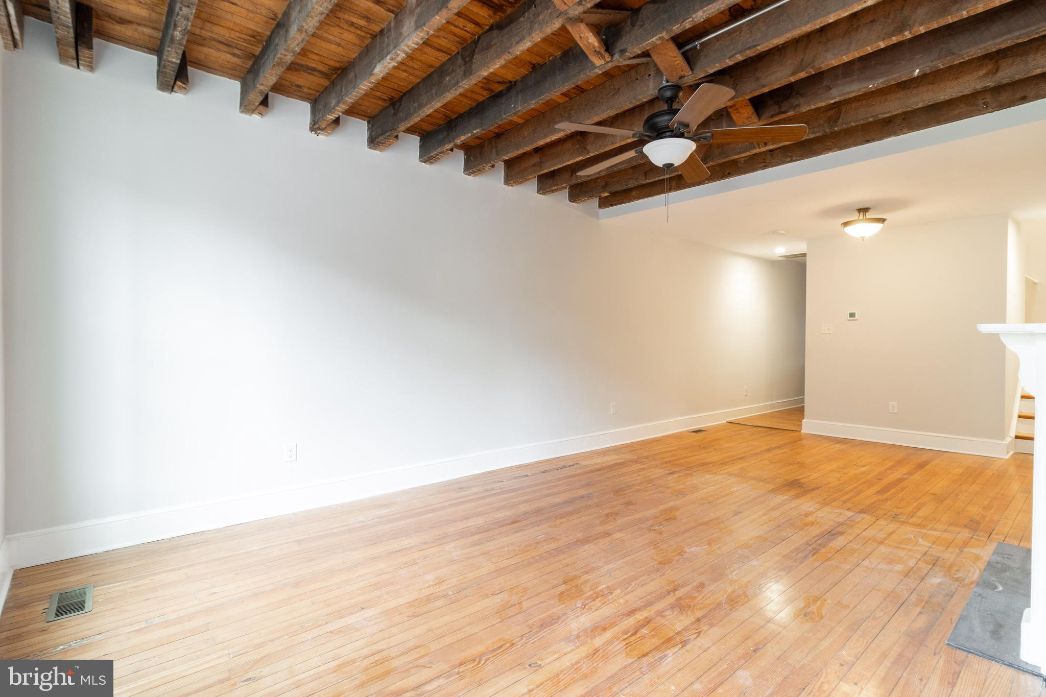27 E 5th St