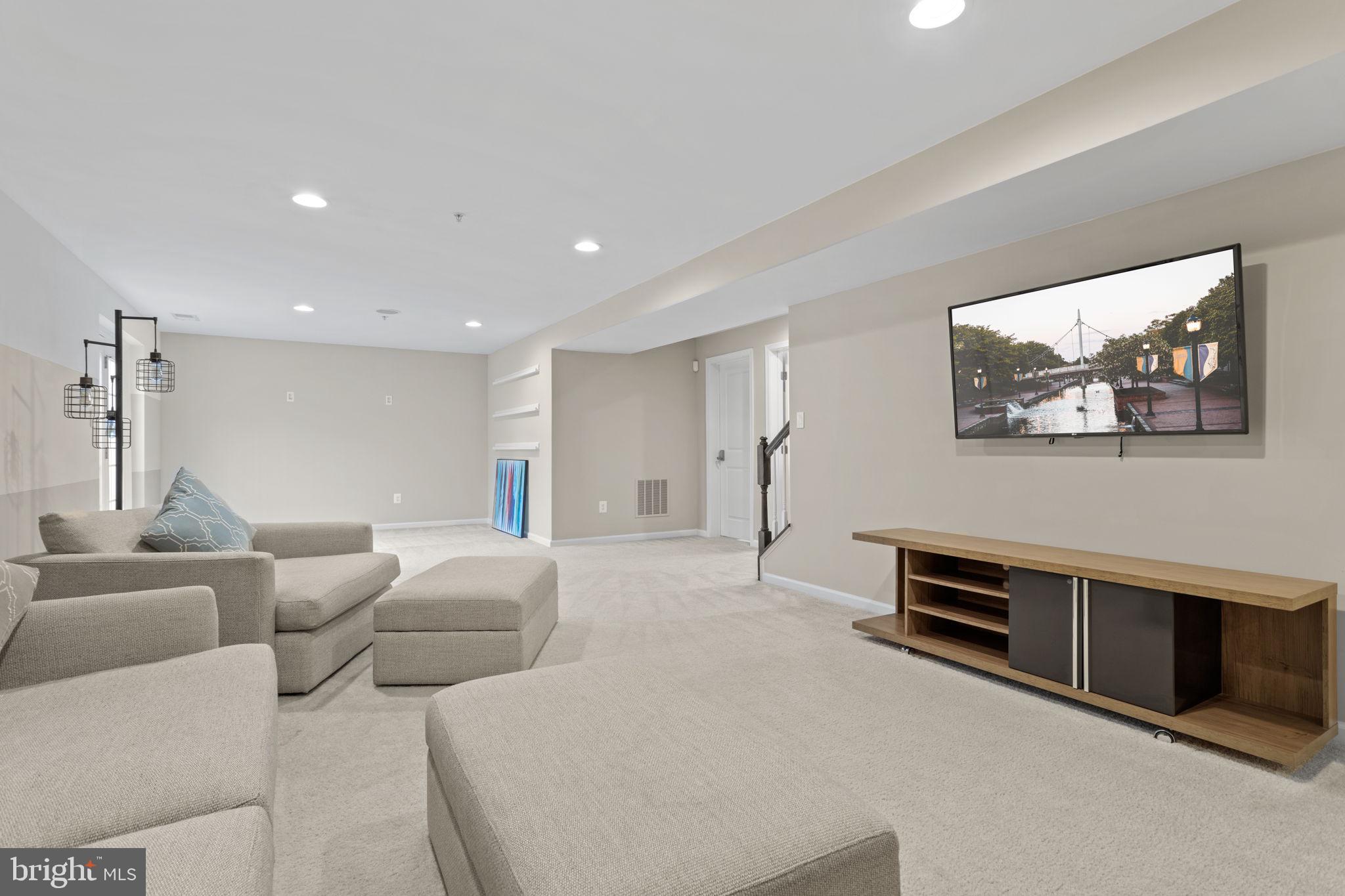 5261 Blackgum Dr