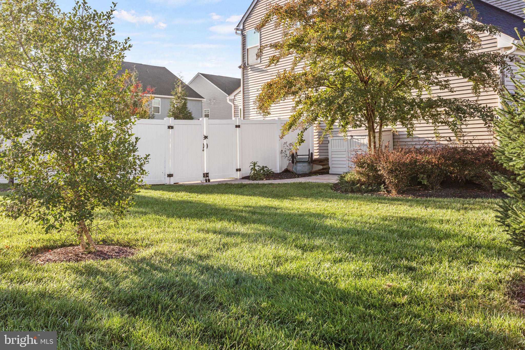 5261 Blackgum Dr