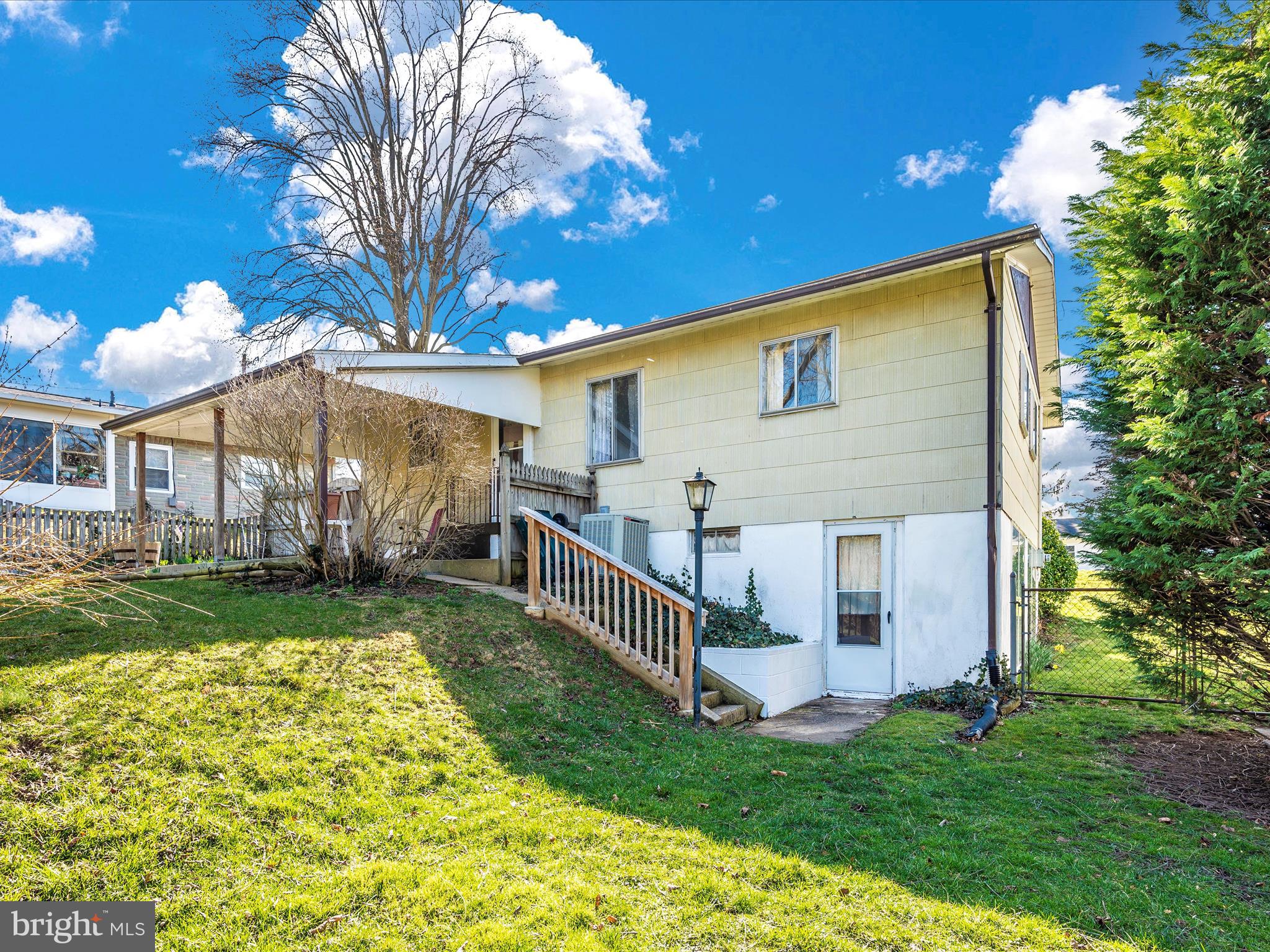 403 Thomas Ave