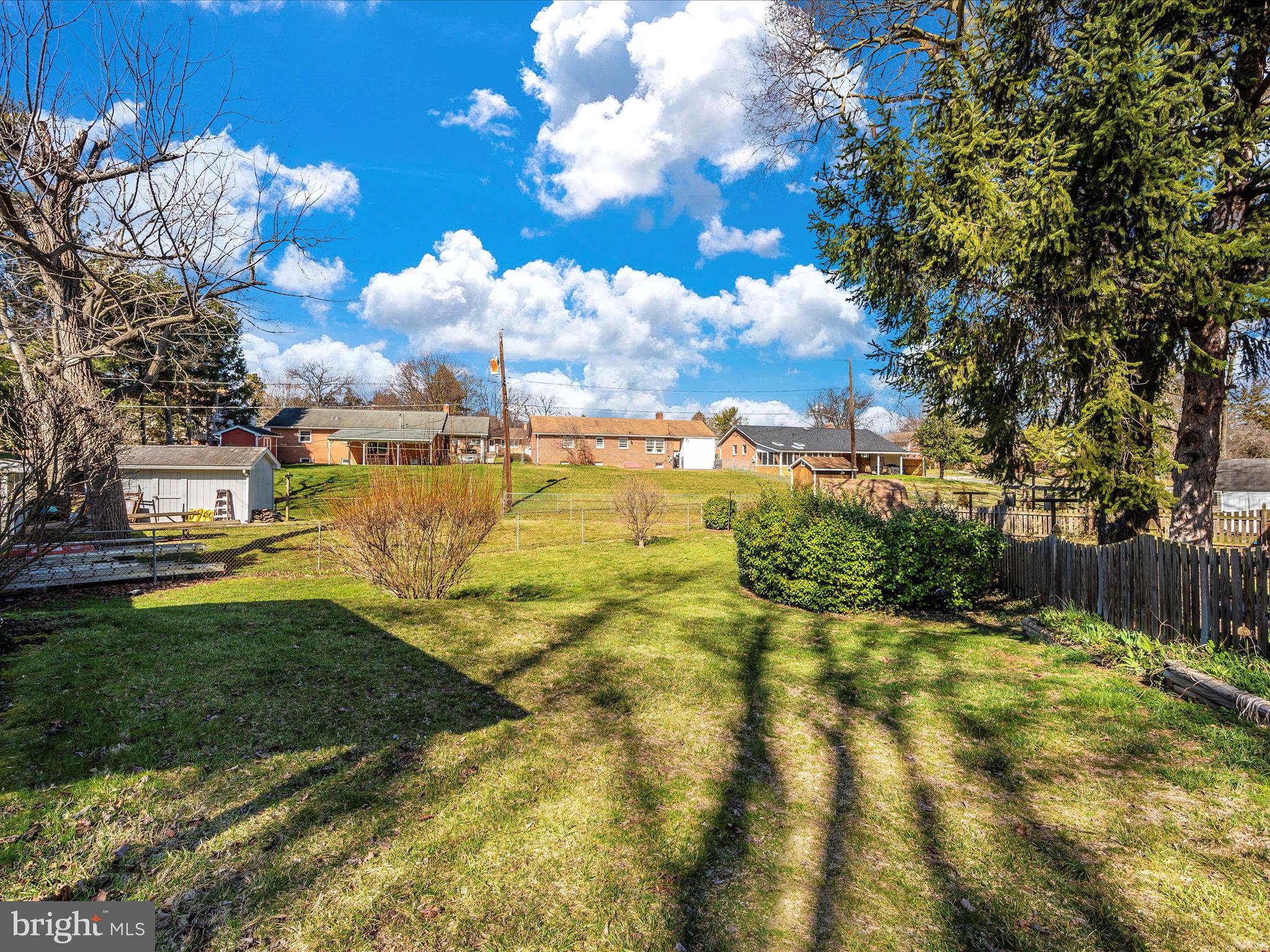 403 Thomas Ave