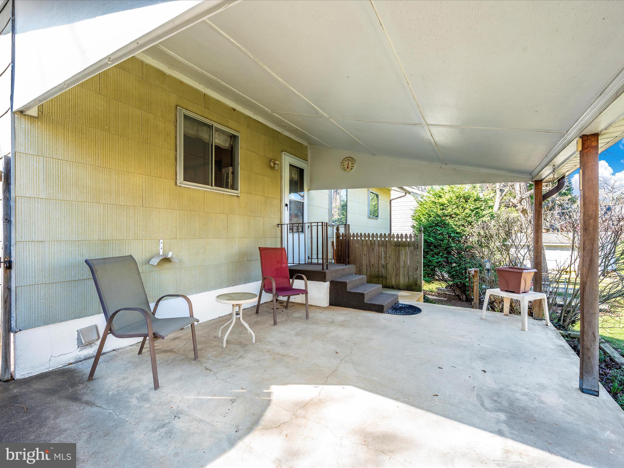 403 Thomas Ave