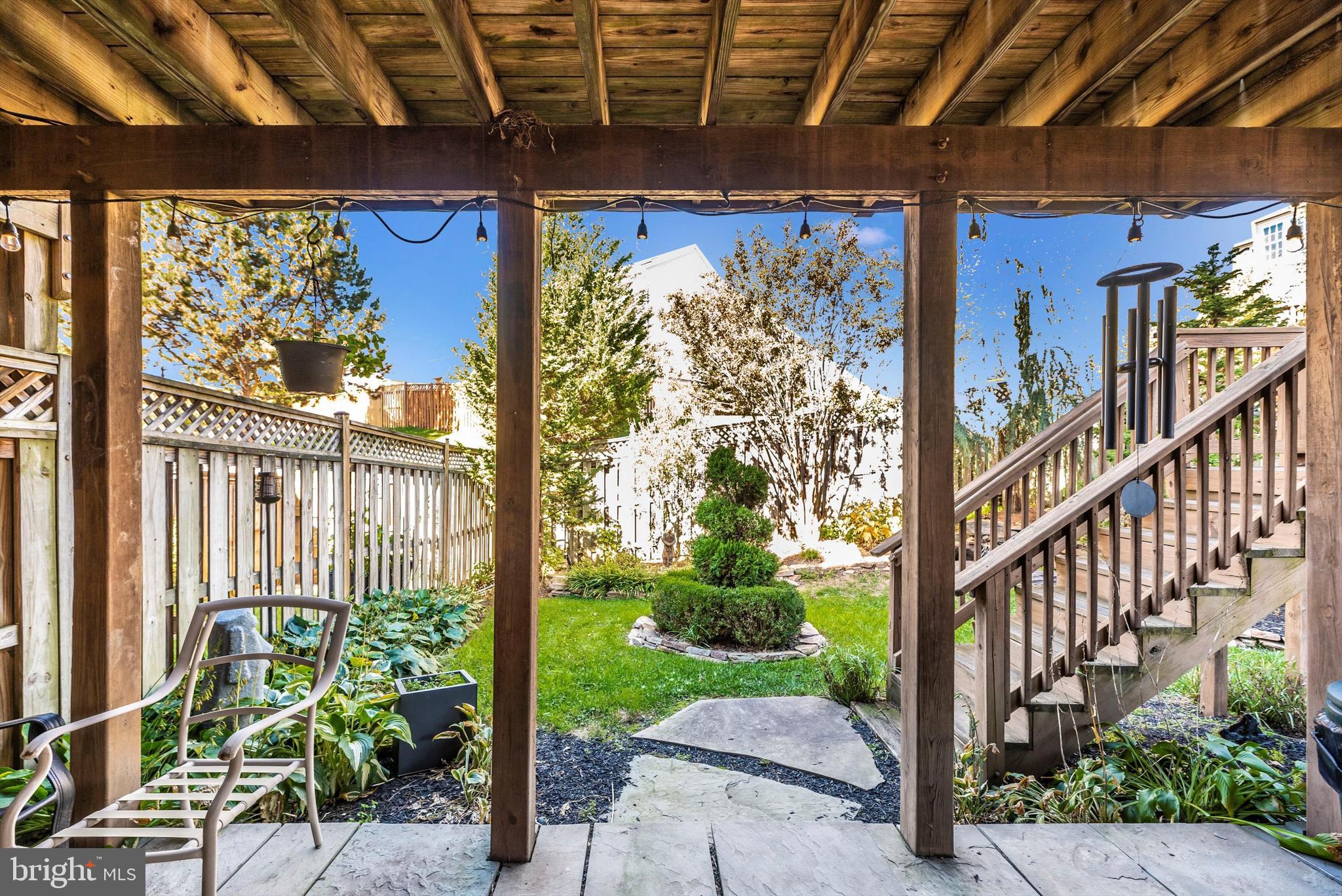 2490 Lakeside Dr