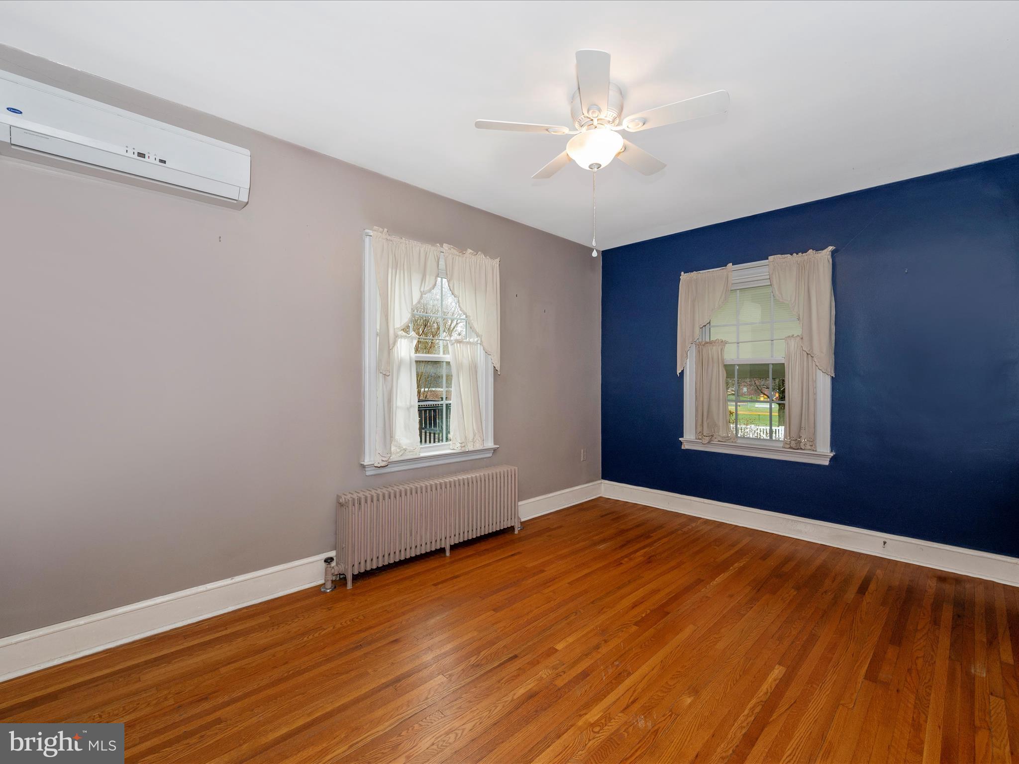 24 W 12th St