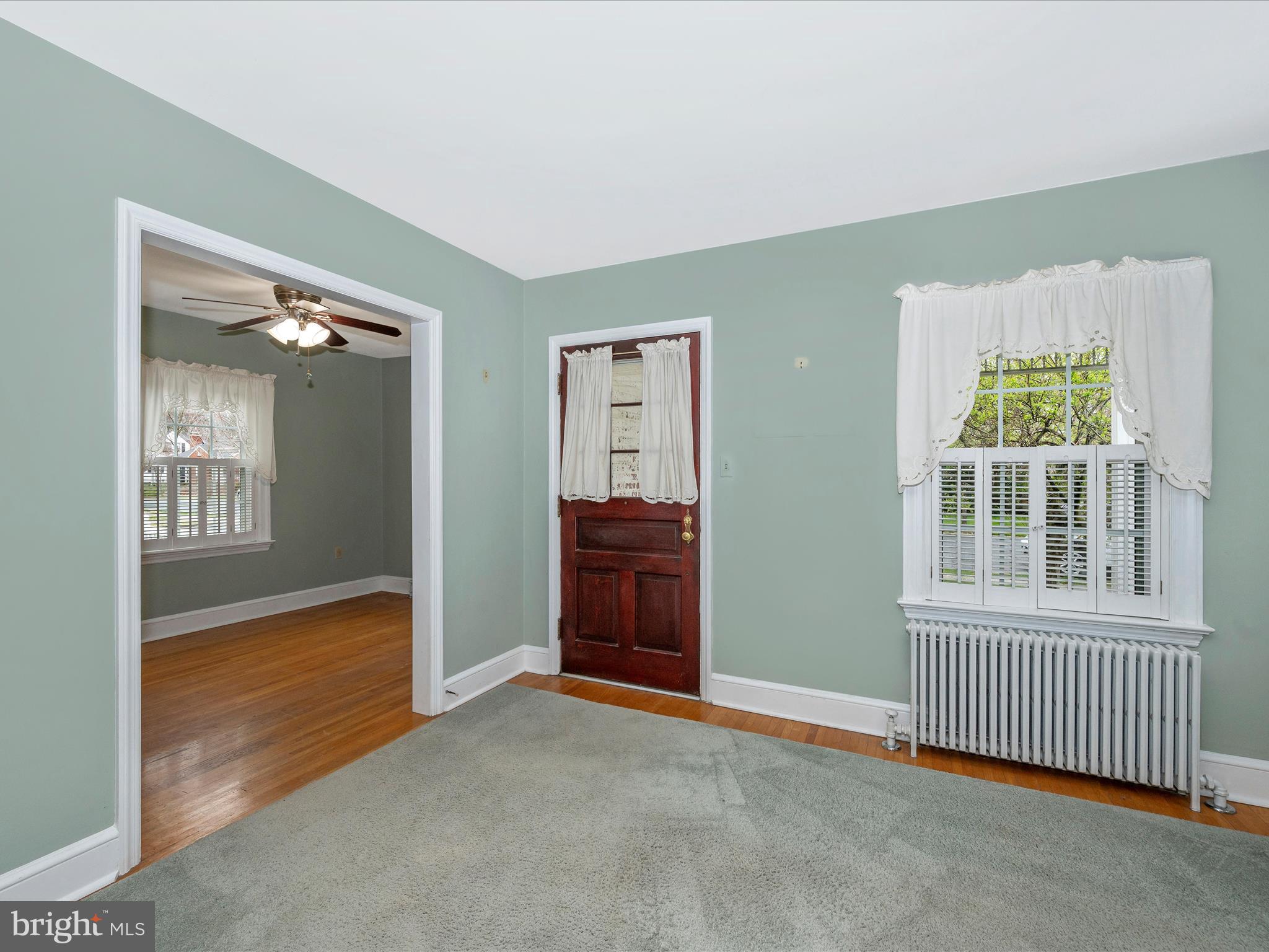 24 W 12th St