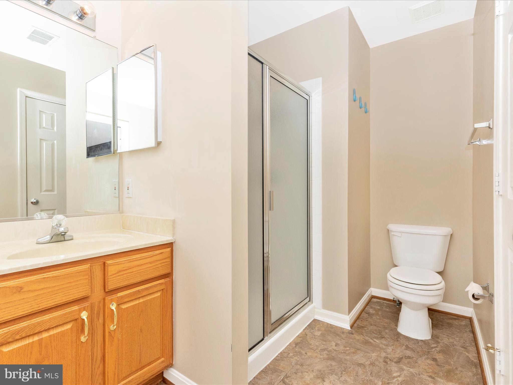 202 Winter Brook Ct