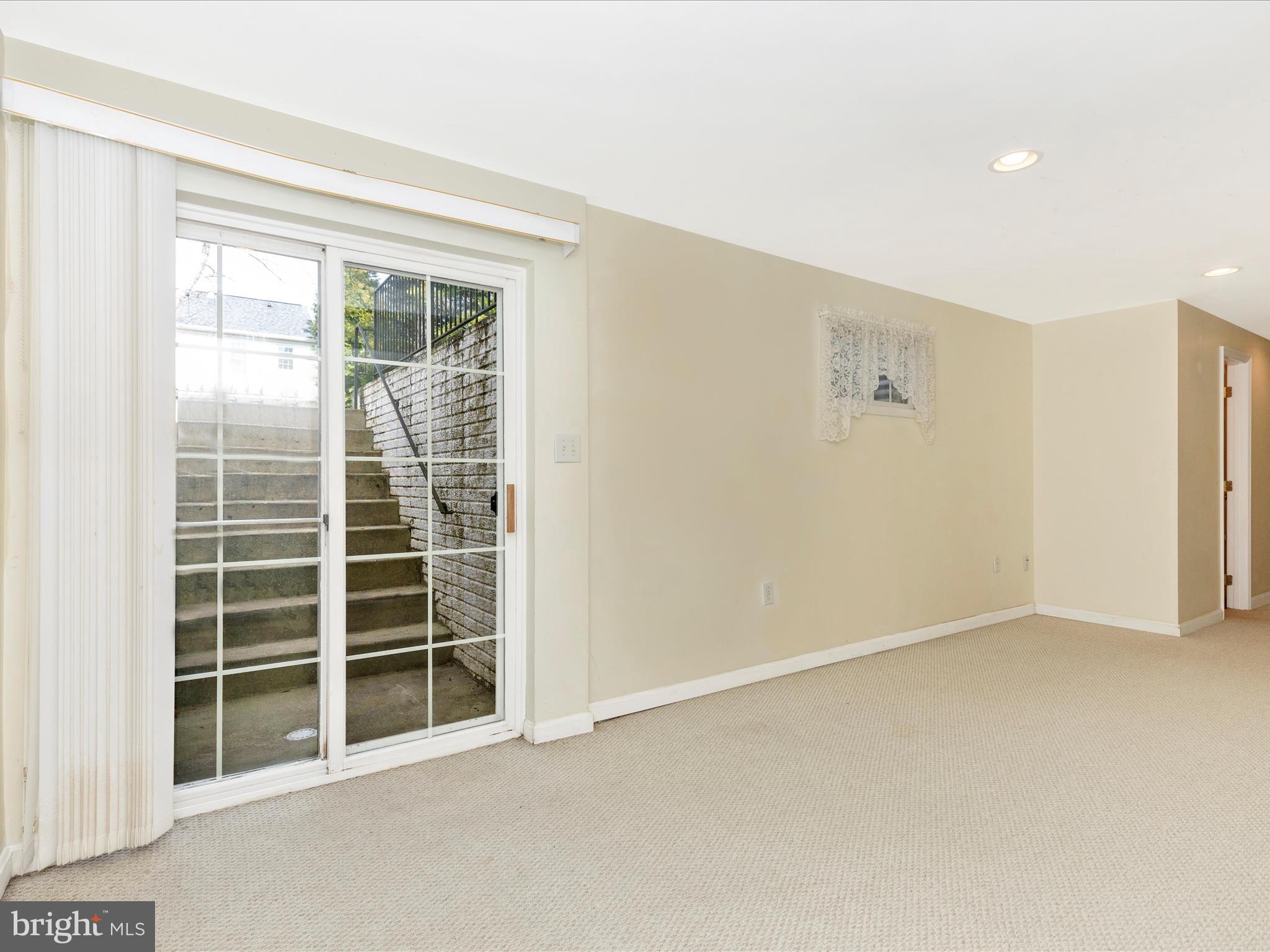 202 Winter Brook Ct
