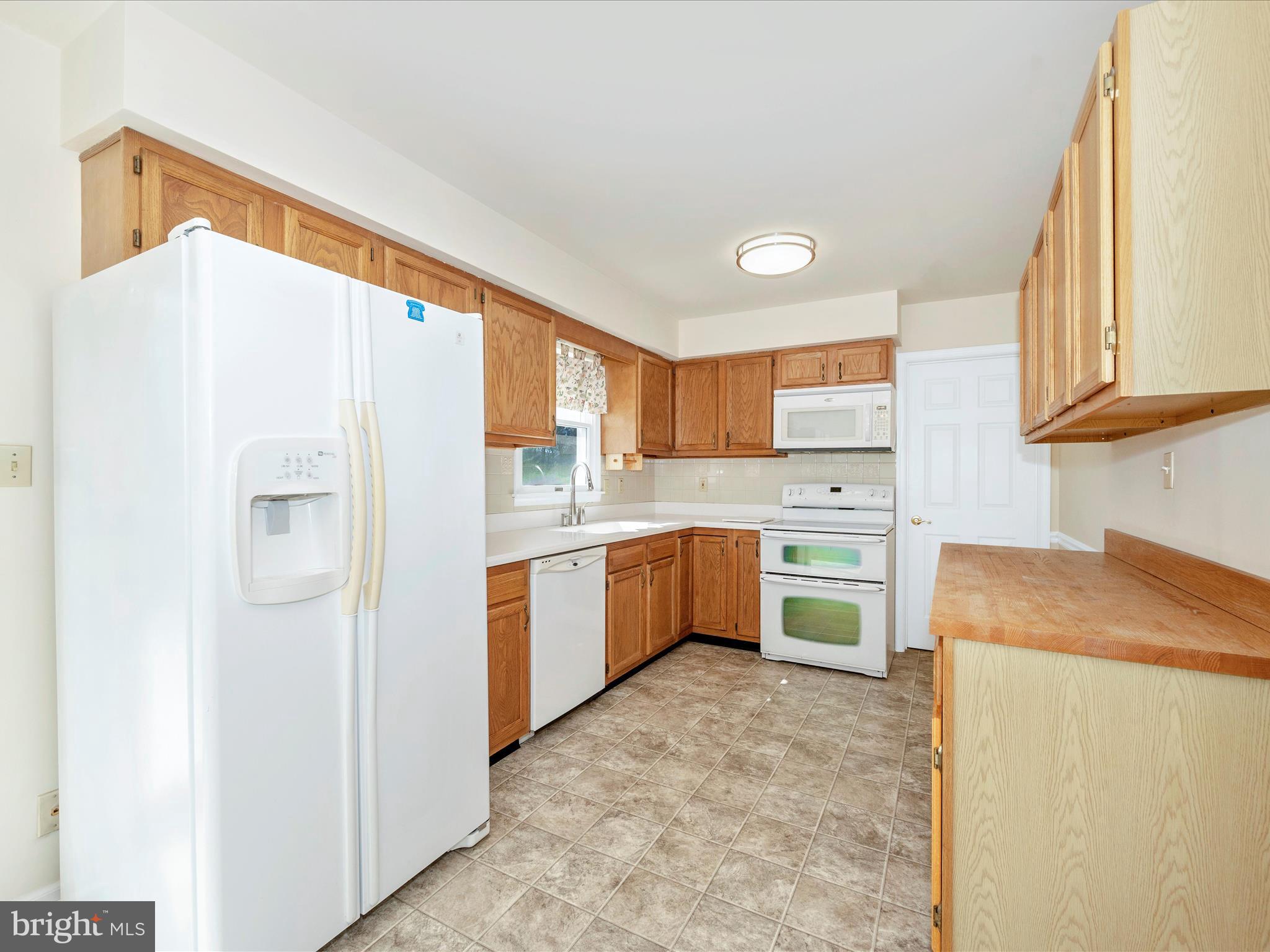 302 W C St