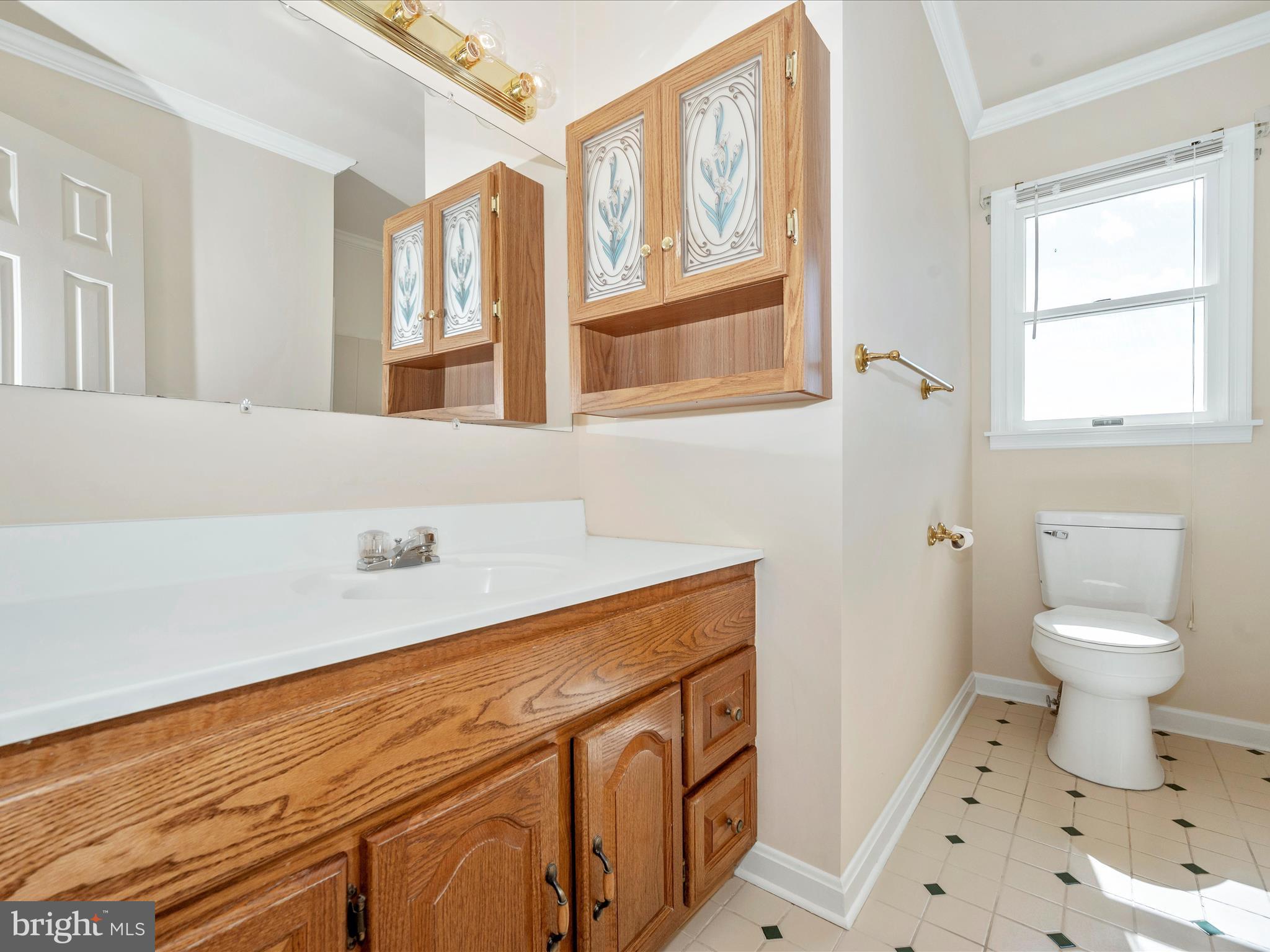 302 W C St