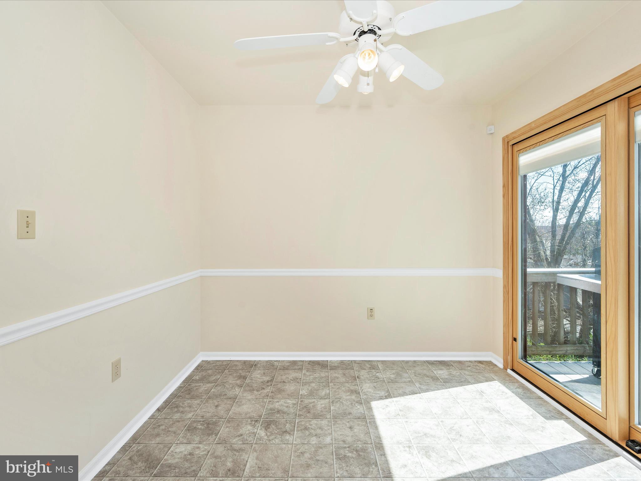 302 W C St
