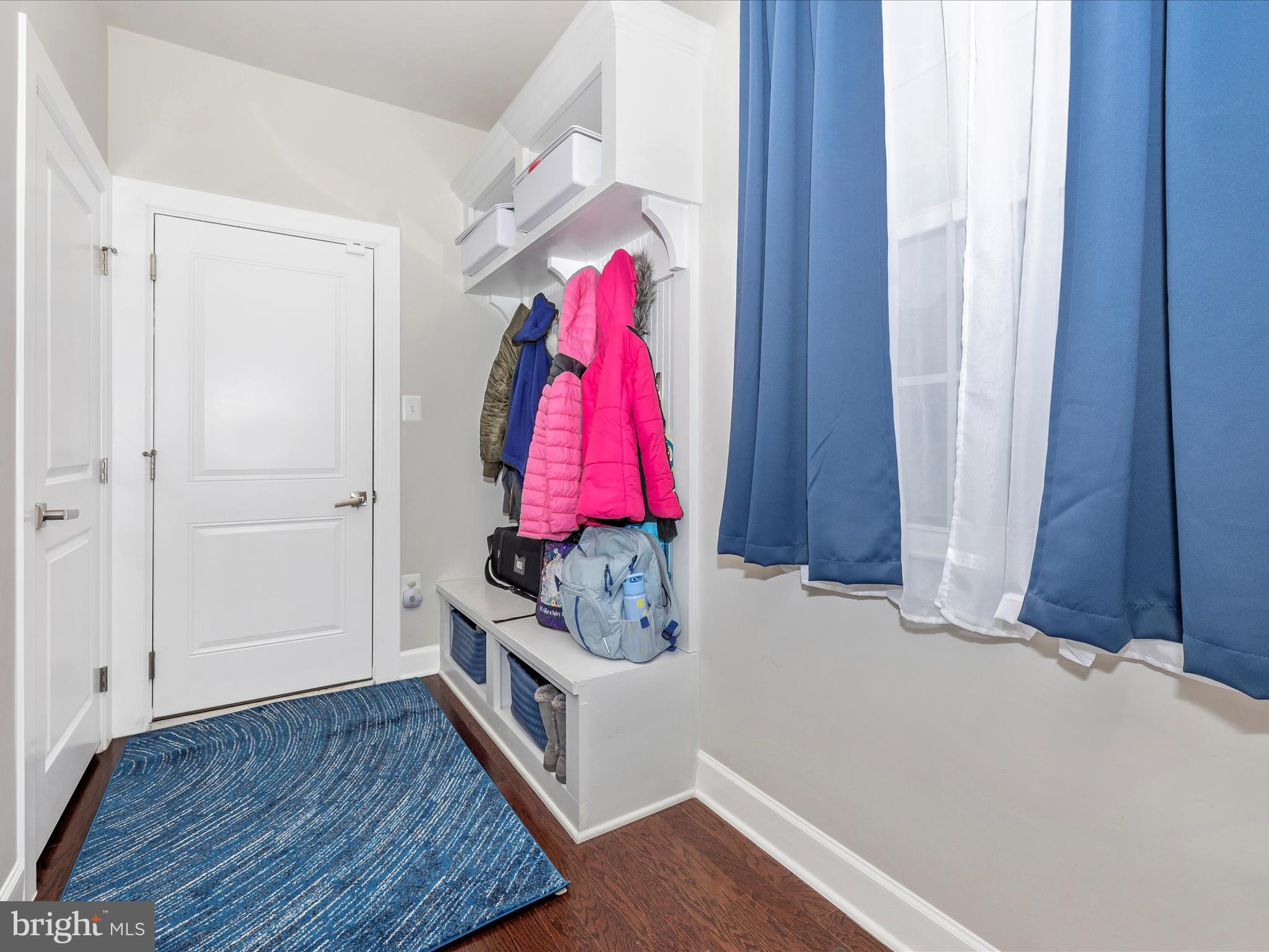 6150 Fallfish Ct