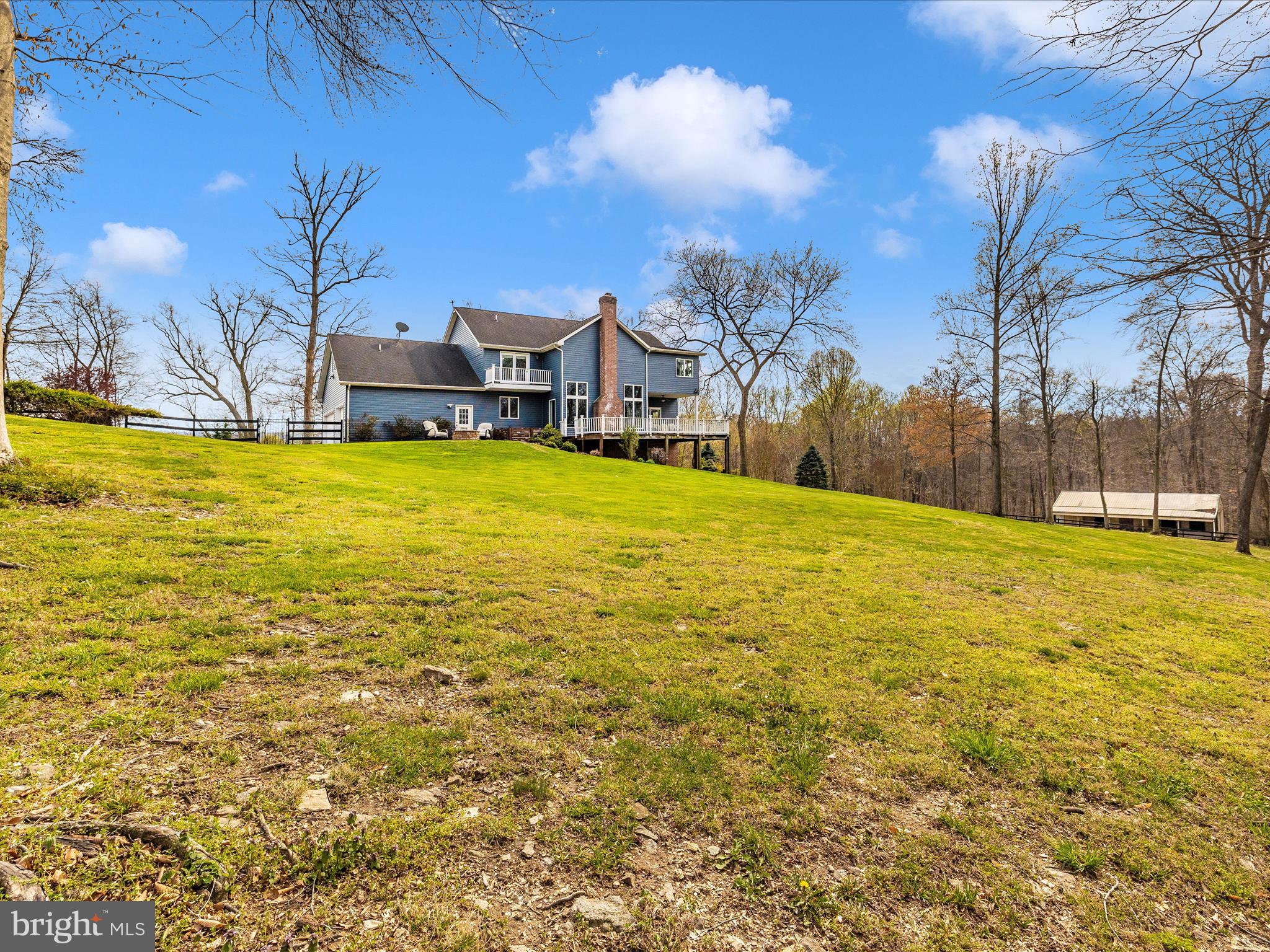 2718 Roderick Rd