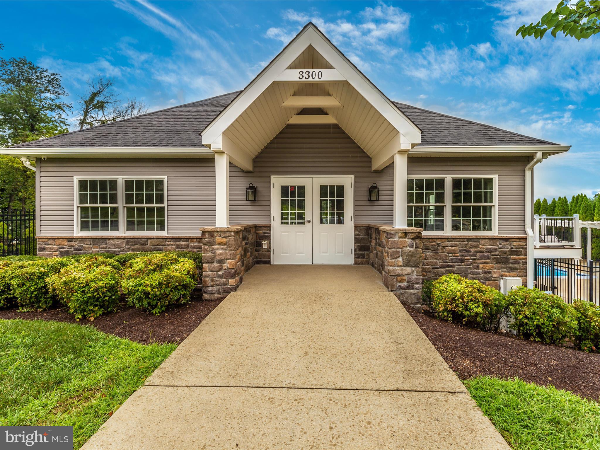 11005 Gray Marsh Pl