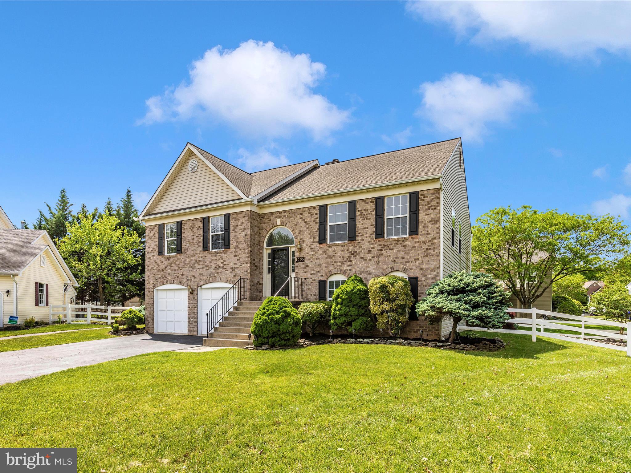 1005 Bexhill Dr