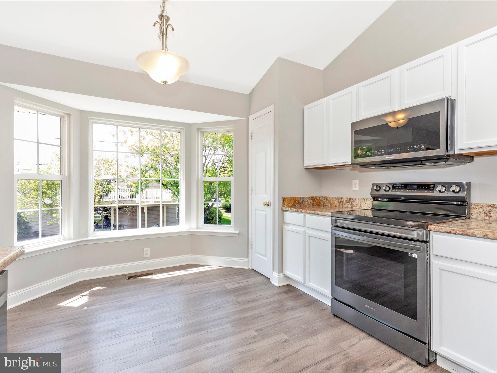 1005 Bexhill Dr